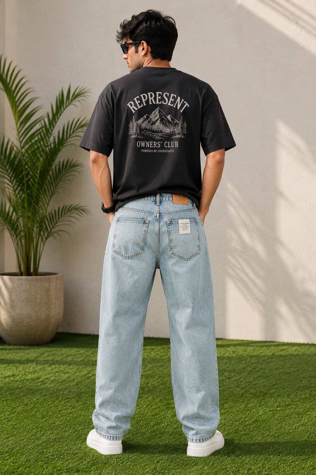 Jack & Jones
Men Straight Fit Low-Rise Ice Wash Denim