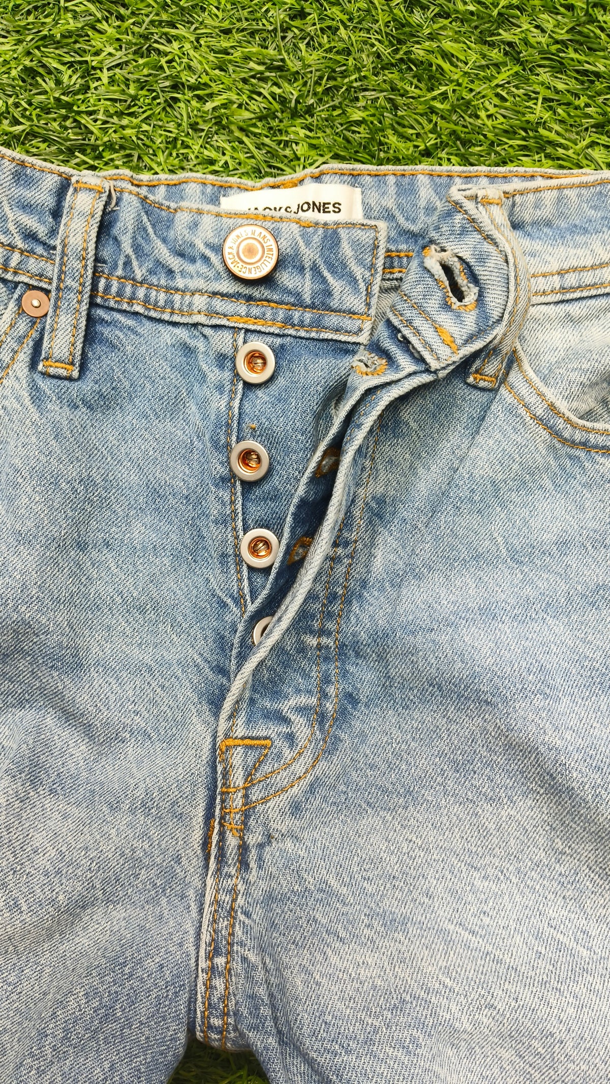 Jack & Jones
Men Regular Fit Mid-Rise sky blue Jeans