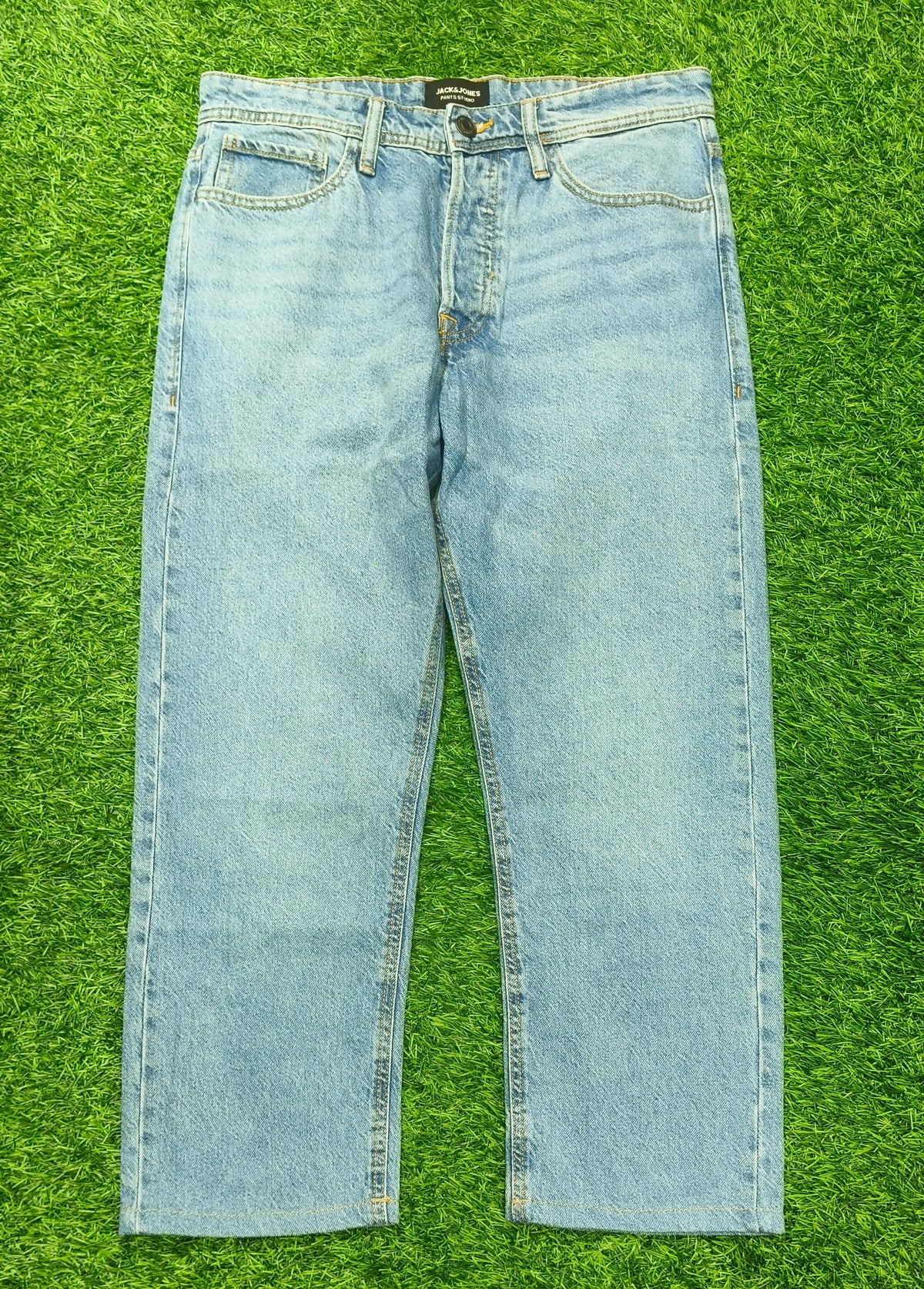 Jack & Jones
Men Regular Fit Mid-Rise sky blue Jeans