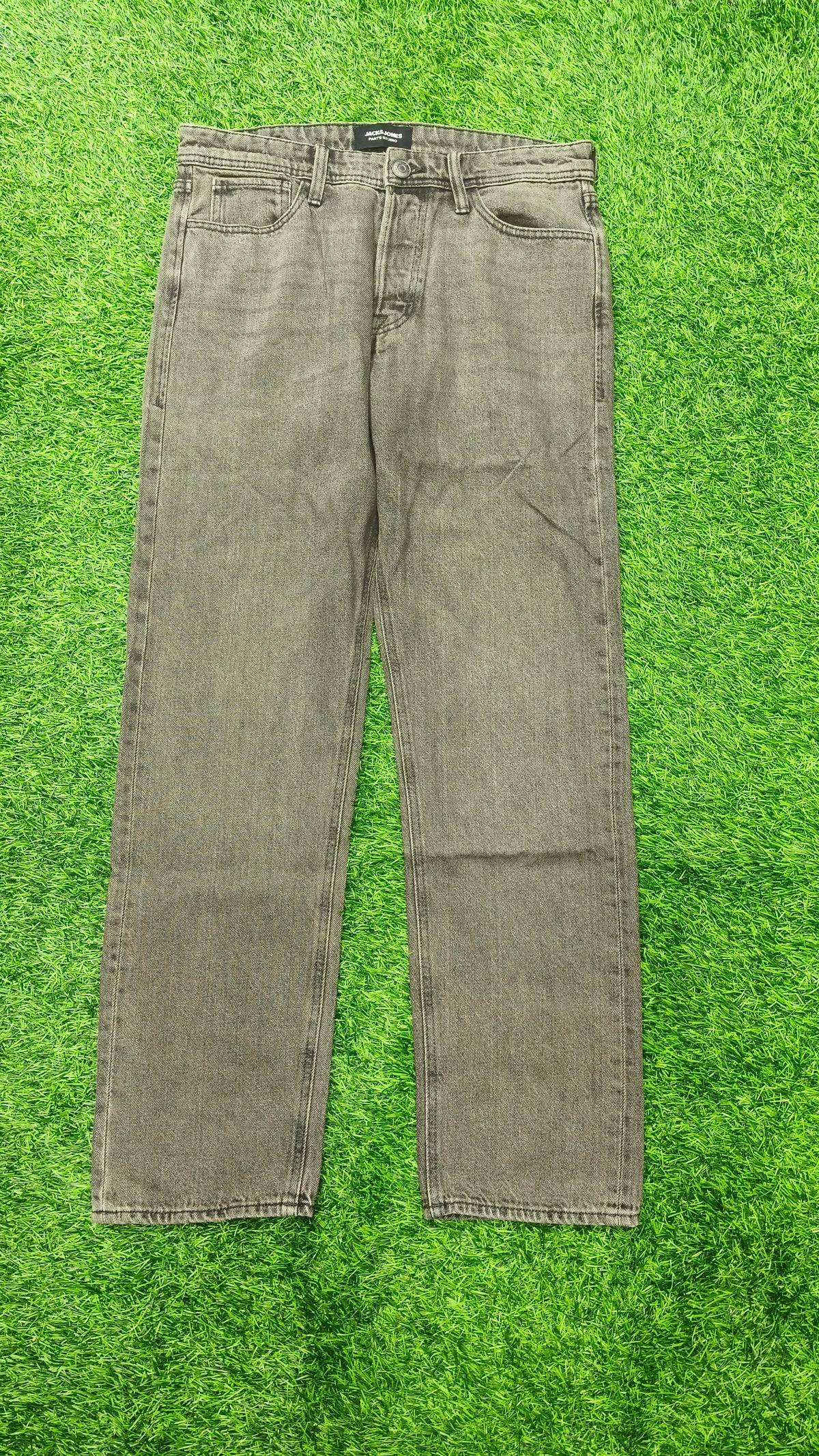Jack & Jones Men Straight Fit Low-Rise Grey Shade Jeans