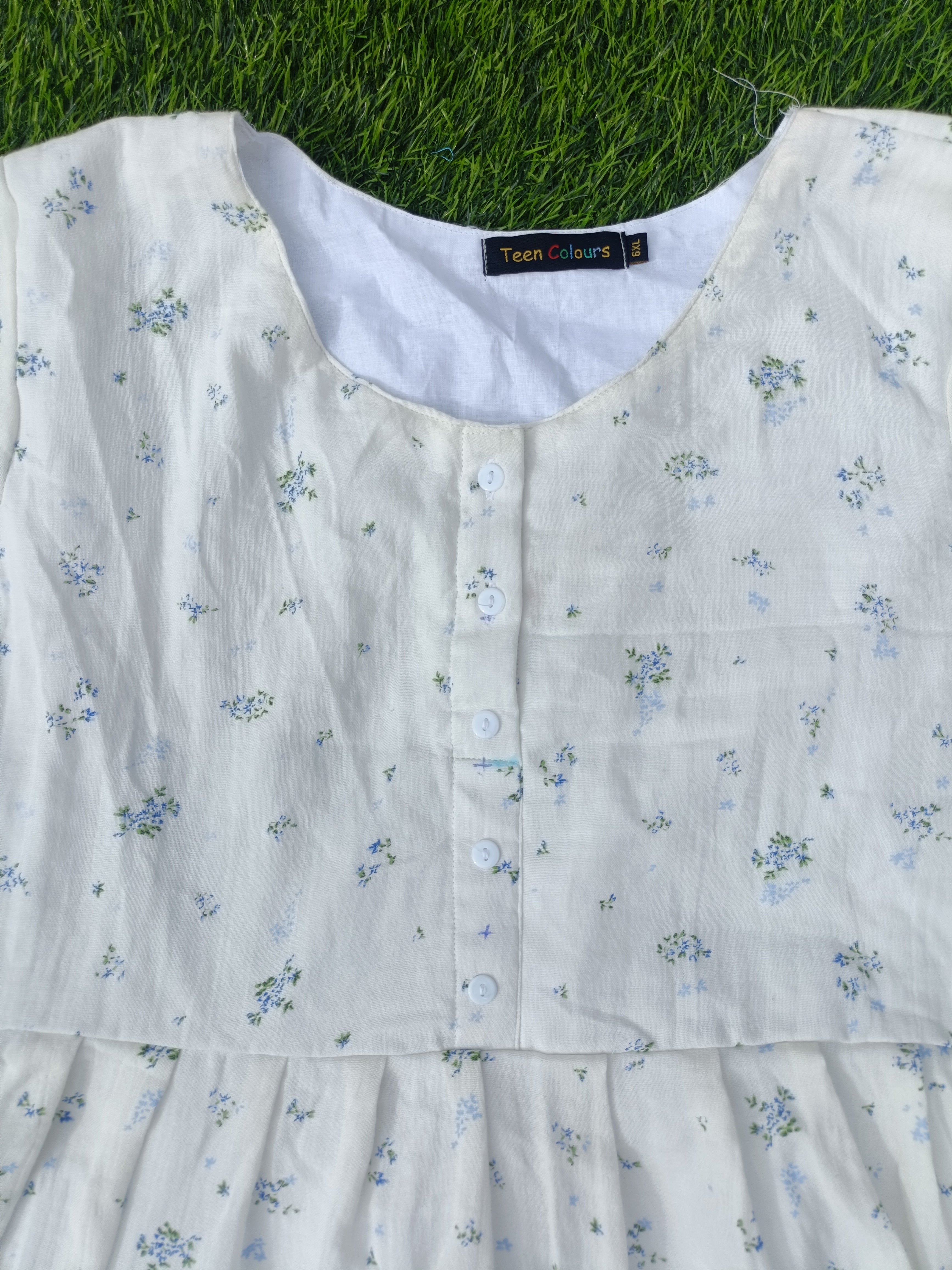Women's's Off-White with Blue Floral Print Single Piece Two-Step Umbrella Umbrella model kurti with inner lining , Floral Print and Elbow Sleeves