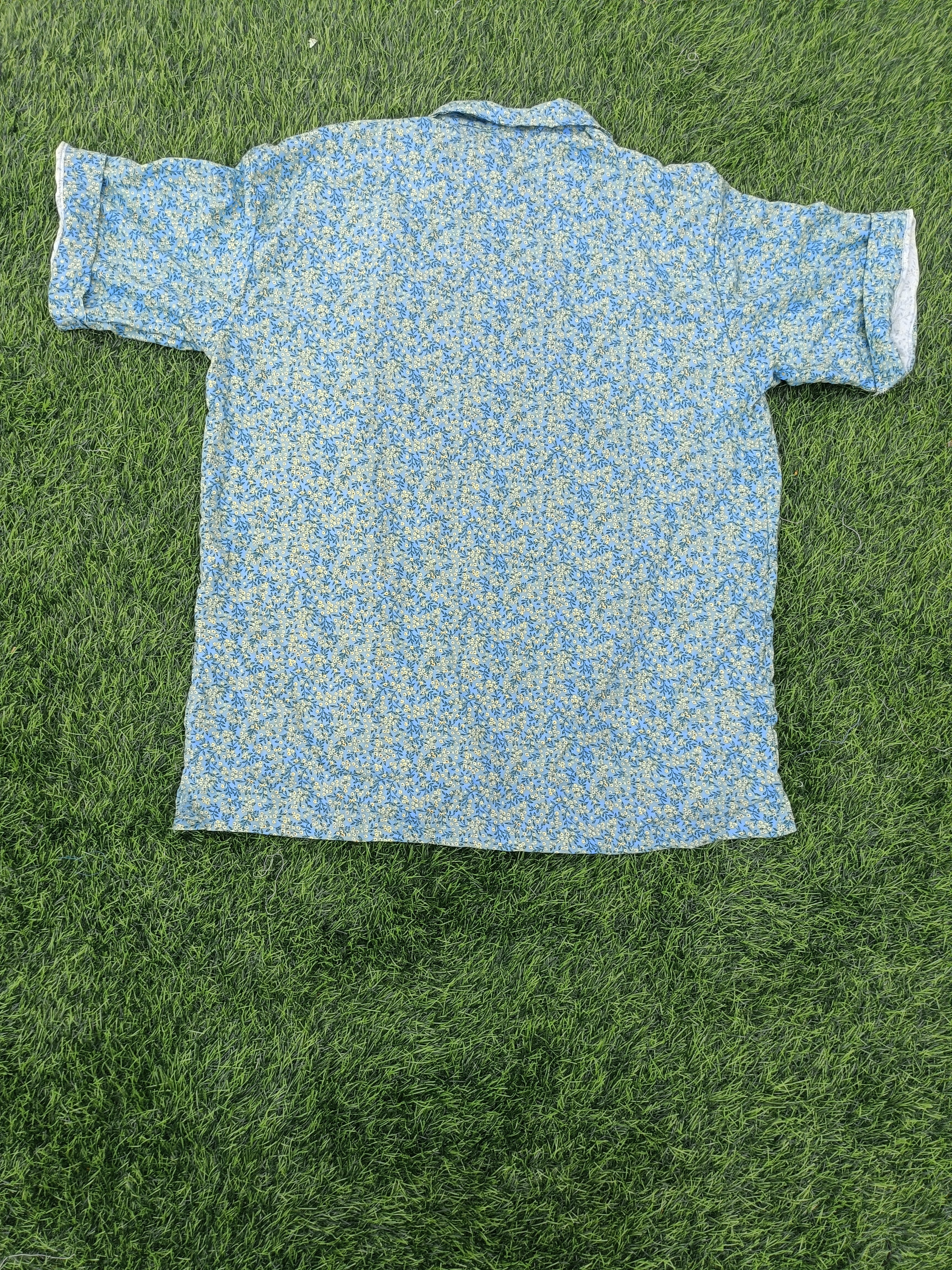 teen colours Ladies light blue and yellow (with green stem and leaf accents)baggy box cut rayon shirt with chest pocket