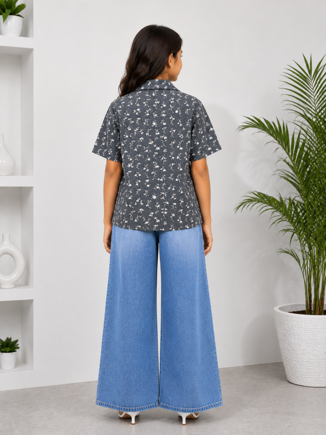 Women’s Dark Grey Floral Print Box-Cut cotton Baggy Shirt