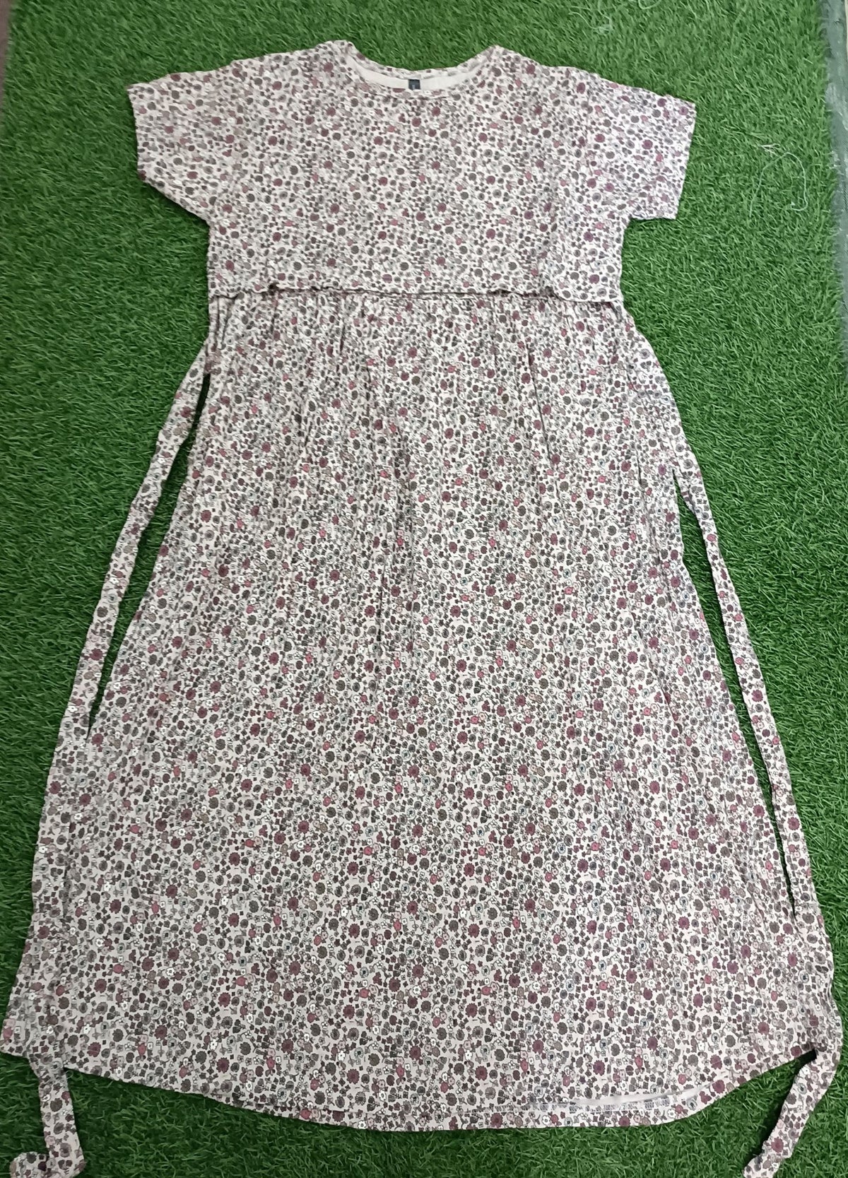 Ladie's Knitted Fabric Cream Floral Print Feeding Kurti with Gathered Waist & Side Tie-Up