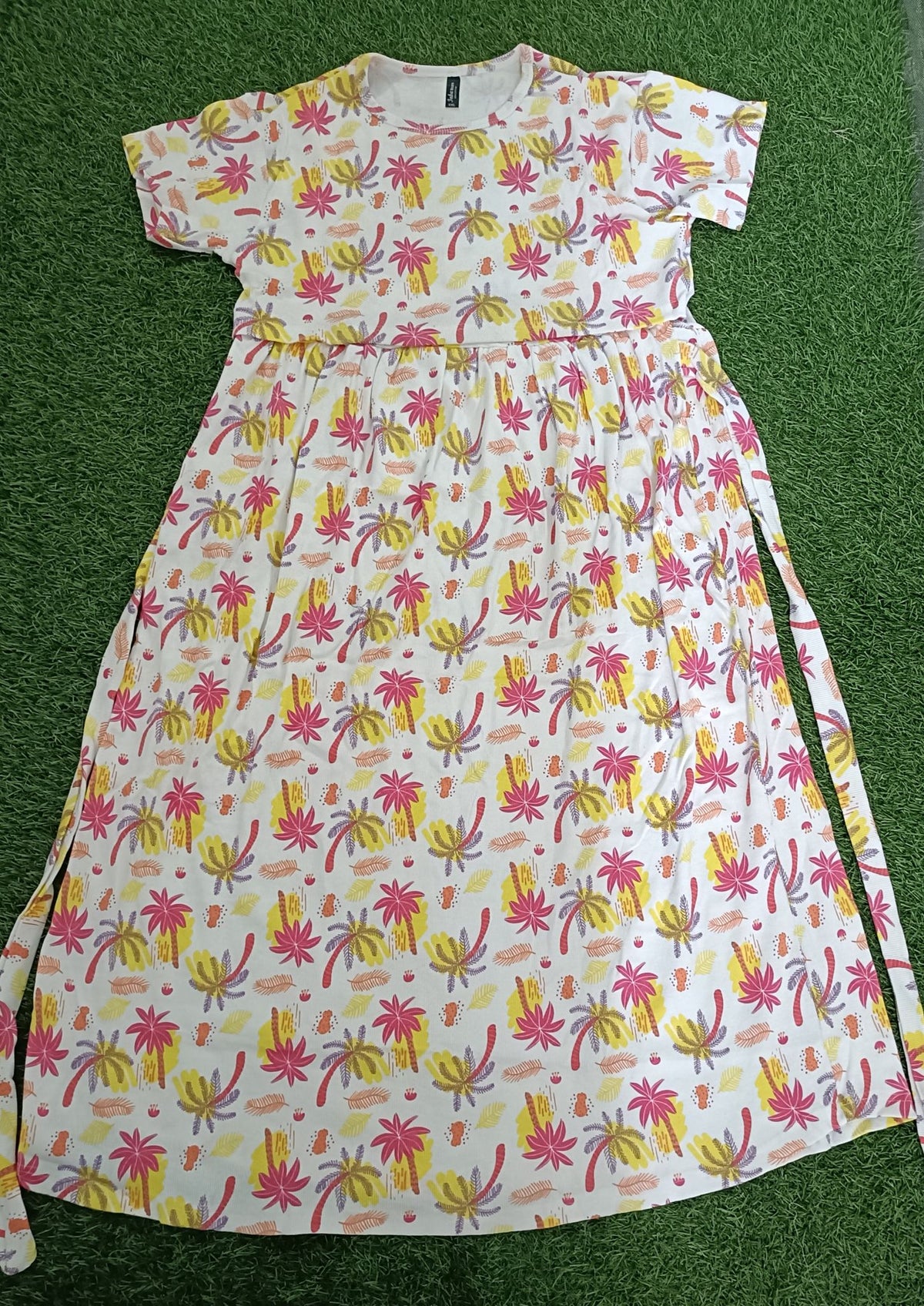 Ladie's Knitted Fabric White Multicolour Tropical Print Feeding Kurti with Gathered Waist & Side Tie-Up