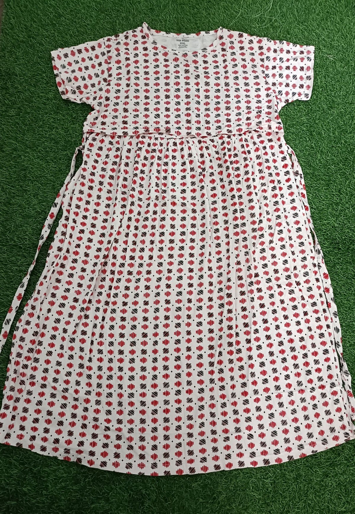 Ladie's Knitted Fabric White Red & Black Geometric Print Feeding Kurti / Maternity Nighty with Concealed Nursing Access