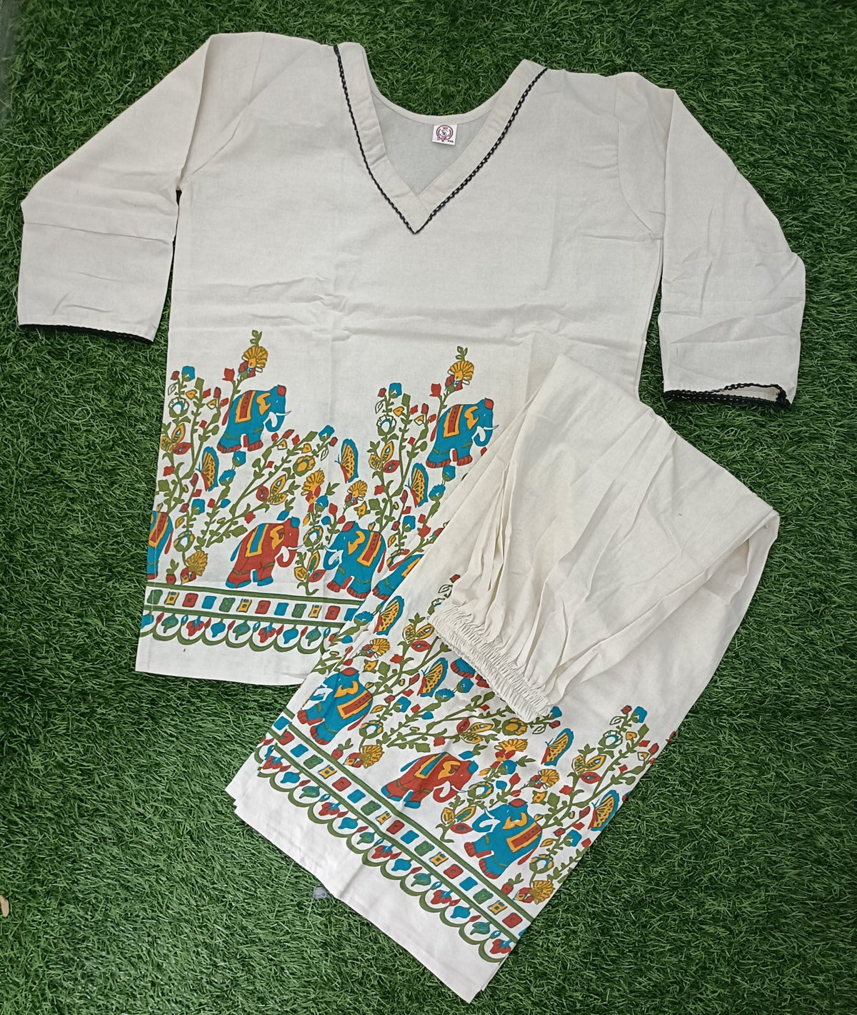 Women’s Off-White Cotton Elephant & Floral Printed top Pant Co-ord Set
