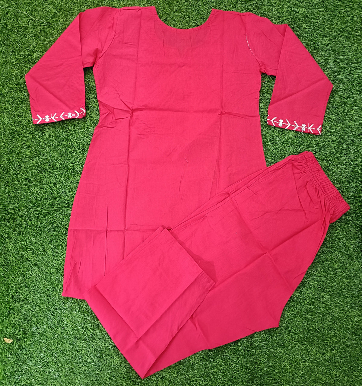 Women’s Rani Pink Cotton Blend Geometric Embroidered Full-Sleeve top and Pant Set