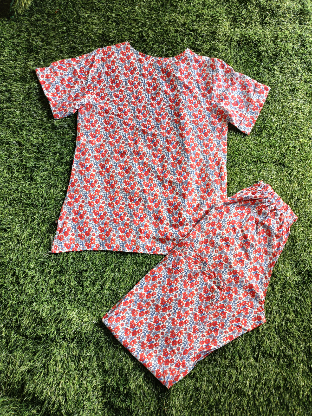 Ladies Red & Blue Floral Printed Side Slit Co-Ord Set – Top & Elastic Waist Pant