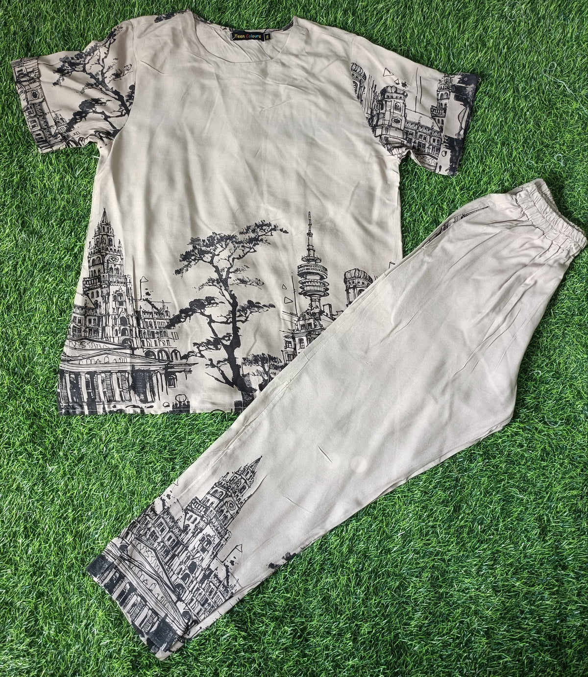 Ladies Beige & Black Cityscape Printed Side Slit Co-Ord Set – Short Sleeve Top & Elastic Waist Pant