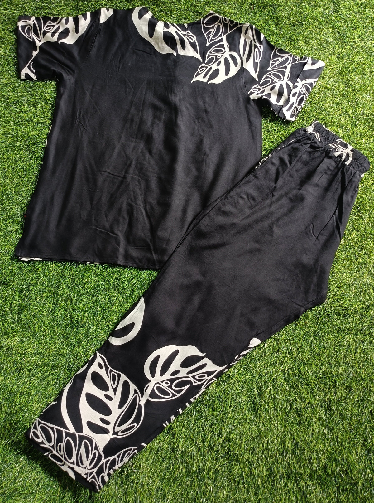 Ladies Black & Cream Leaf Printed Side Slit Co-Ord Set – Short Sleeve Top & Elastic Waist Pant