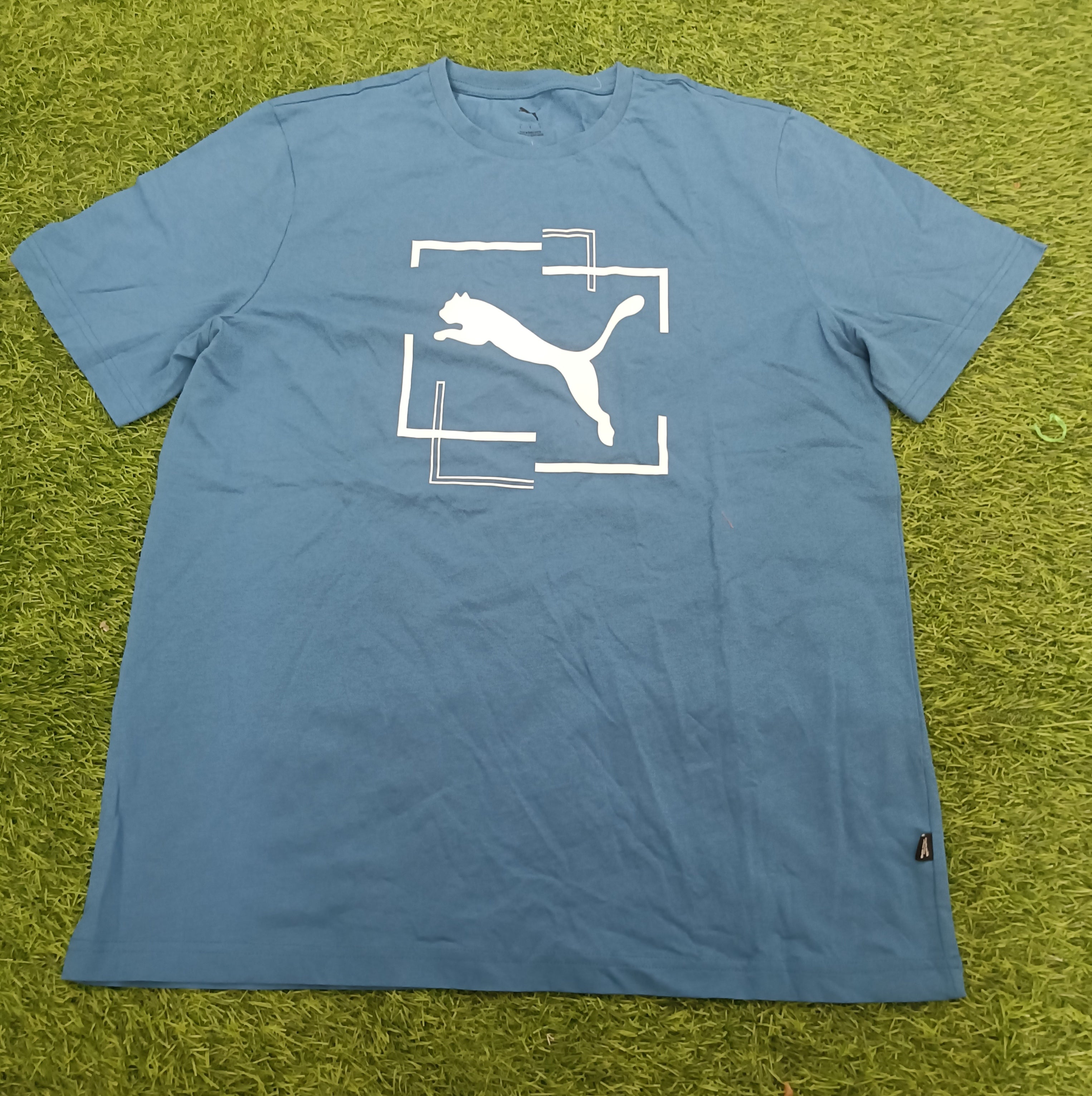 PUMA Men’s Royal blue Graphics Cotton Blend Round Neck Sports T-Shirt