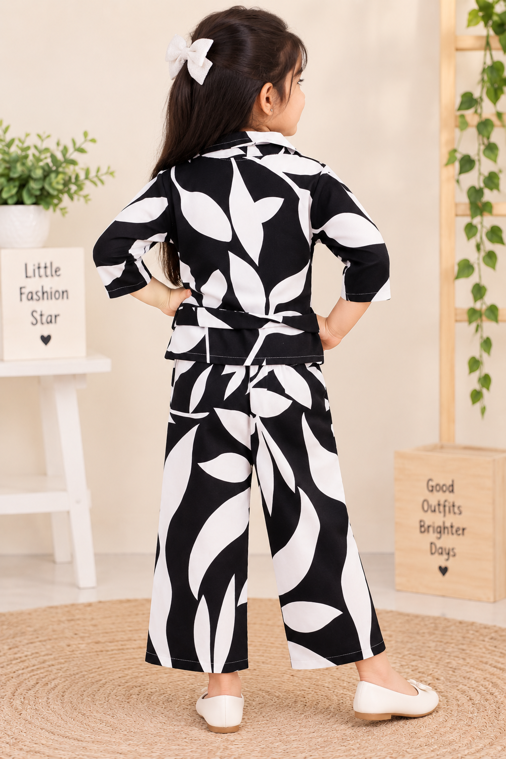 Girls Black & White Colour Leaf Print Shirt & Straight-Cut Pant Set
