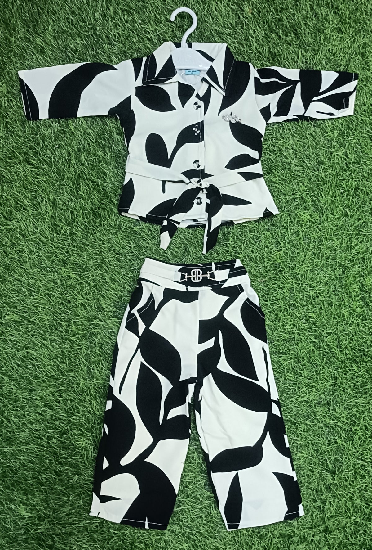 Girls Black & White Leaf Print Shirt & Straight-Cut Pant Set