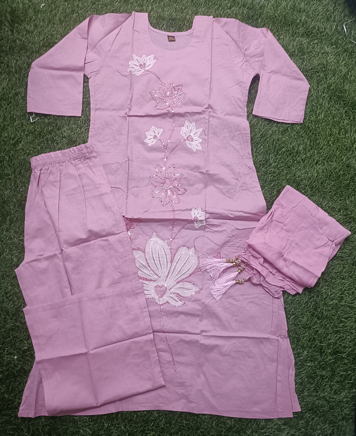 Women’s Dusty Pink Cotton Blend Floral Embroidered 3-Piece Kurti set