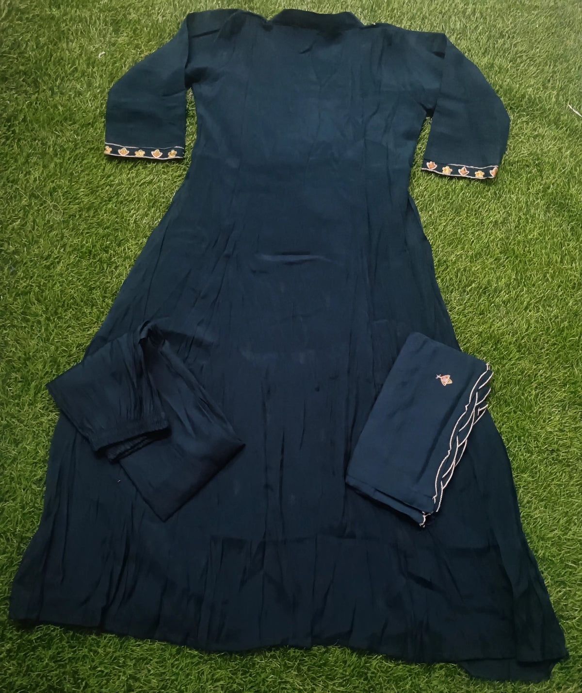 Women’s Dark Teal Silk Blend Floral Embroidered 3-Piece Kurti set