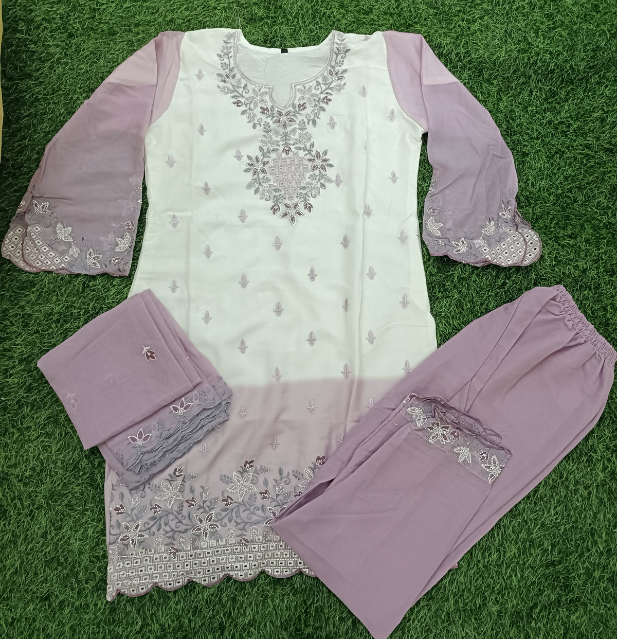 Women’s White & Dusty Mauve Georgette Embroidered Kurti Pant Dupatta Set