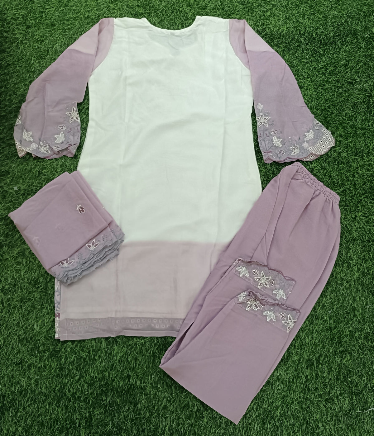 Women’s White & Dusty Mauve Georgette Embroidered Kurti Pant Dupatta Set