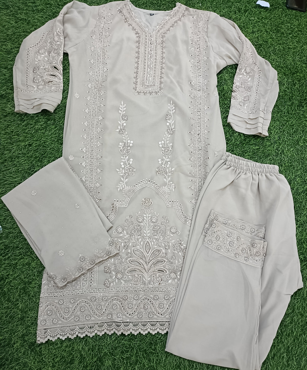 Women’s Light Sage Grey Georgette Embroidered Kurti Pant Dupatta Set