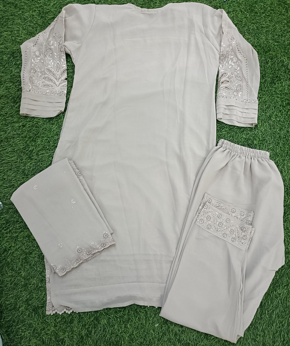 Women’s Light Sage Grey Georgette Embroidered Kurti Pant Dupatta Set