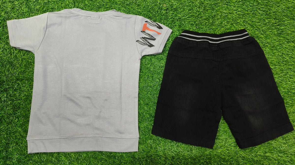 Boys Light Grey Printed T-Shirt & Black Short Set