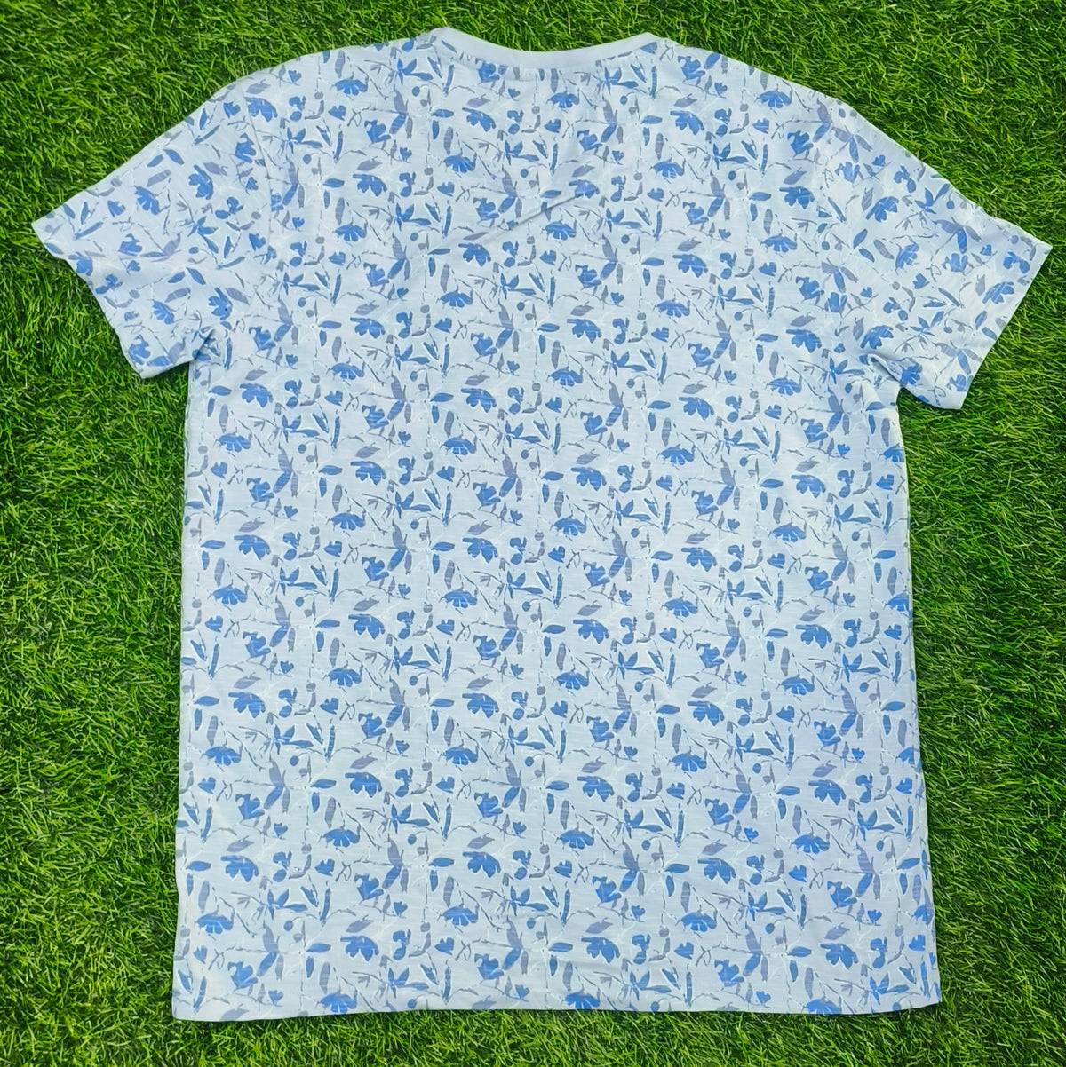 Men's Light Blue & Blue Floral Print Round Neck T-Shirt