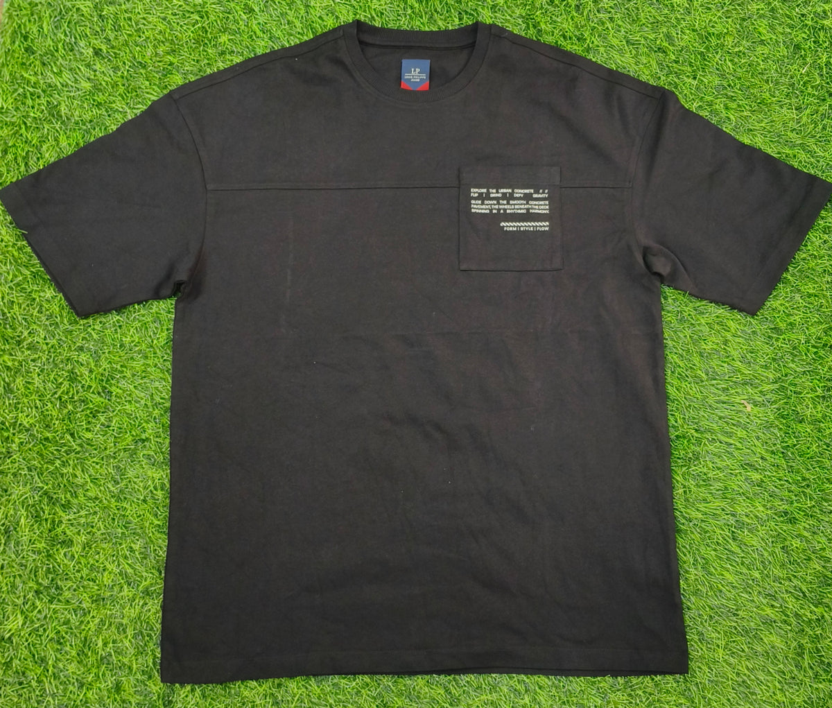 Men's Black Pocket Round Neck T-Shirt