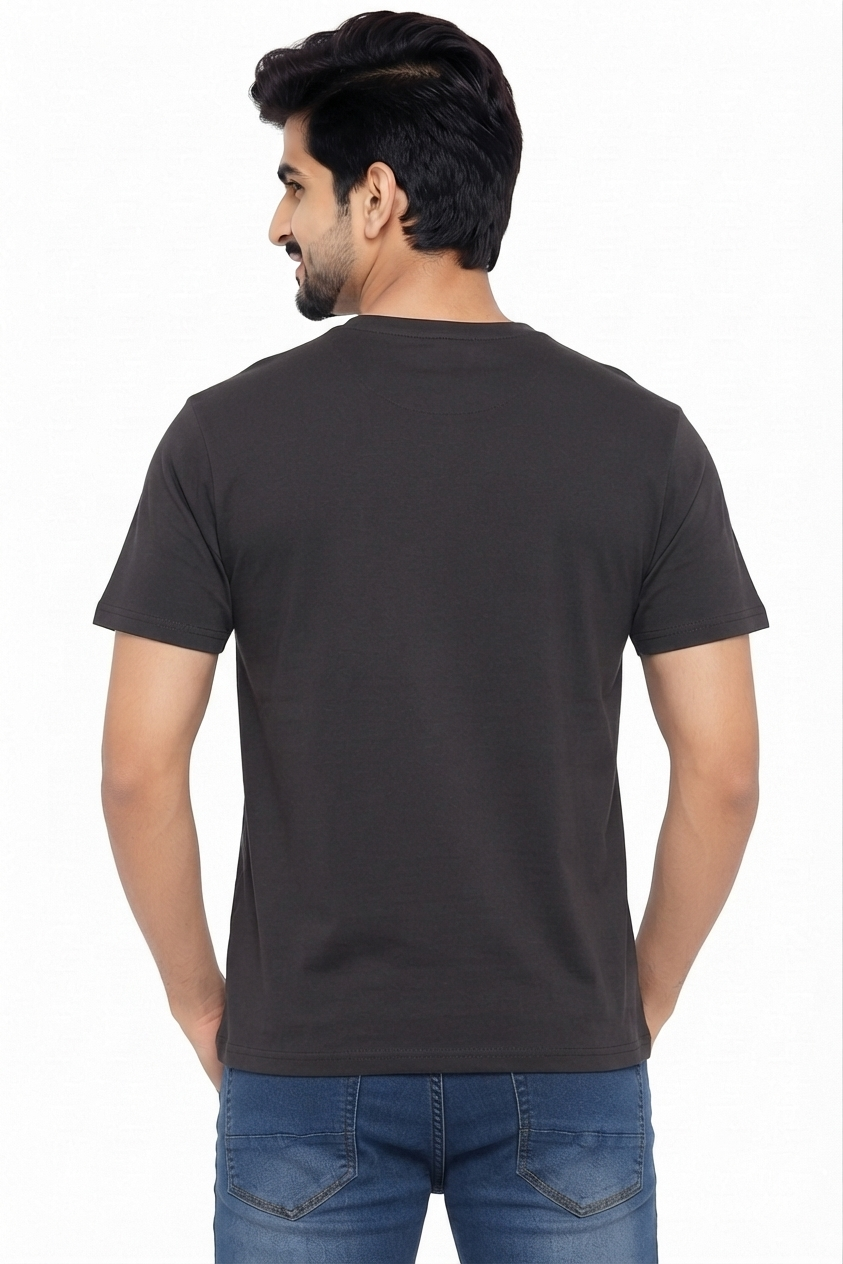 Men's Black Pocket Round Neck T-Shirt