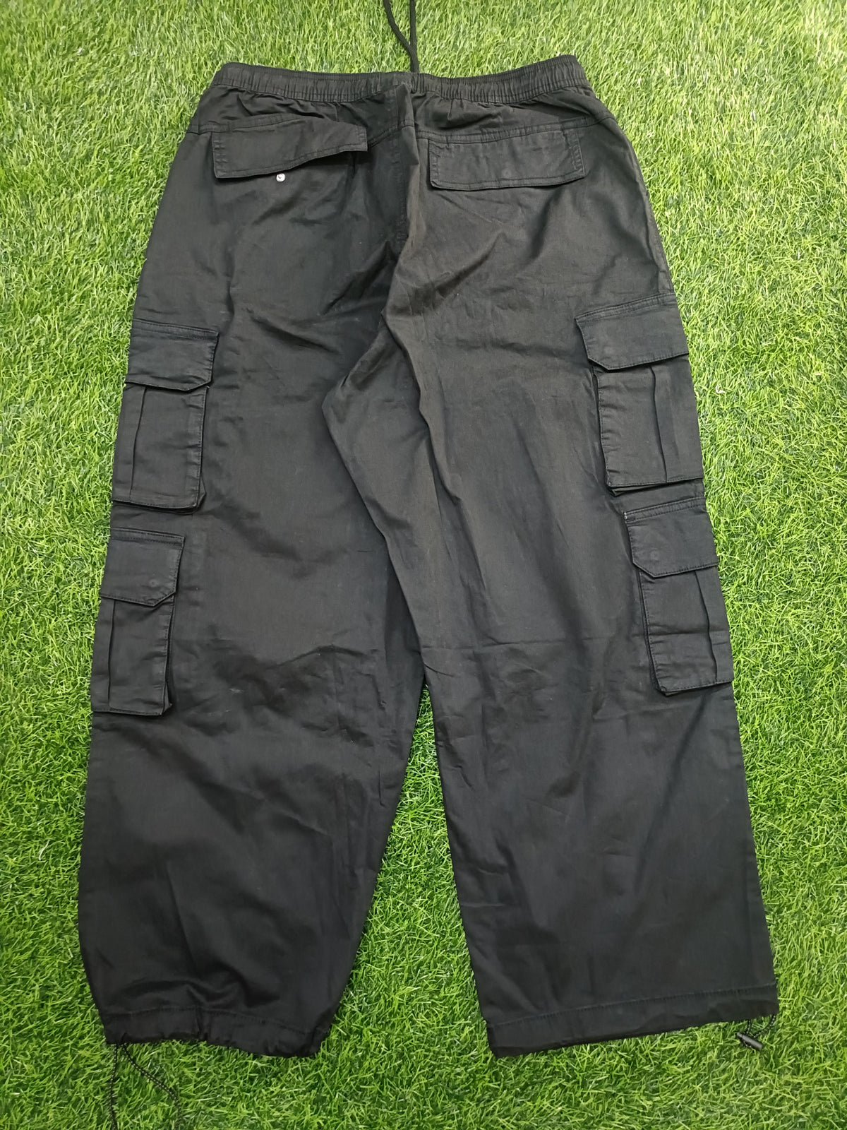 Men’s Black Multi-Pocket Baggy Cargo Pant