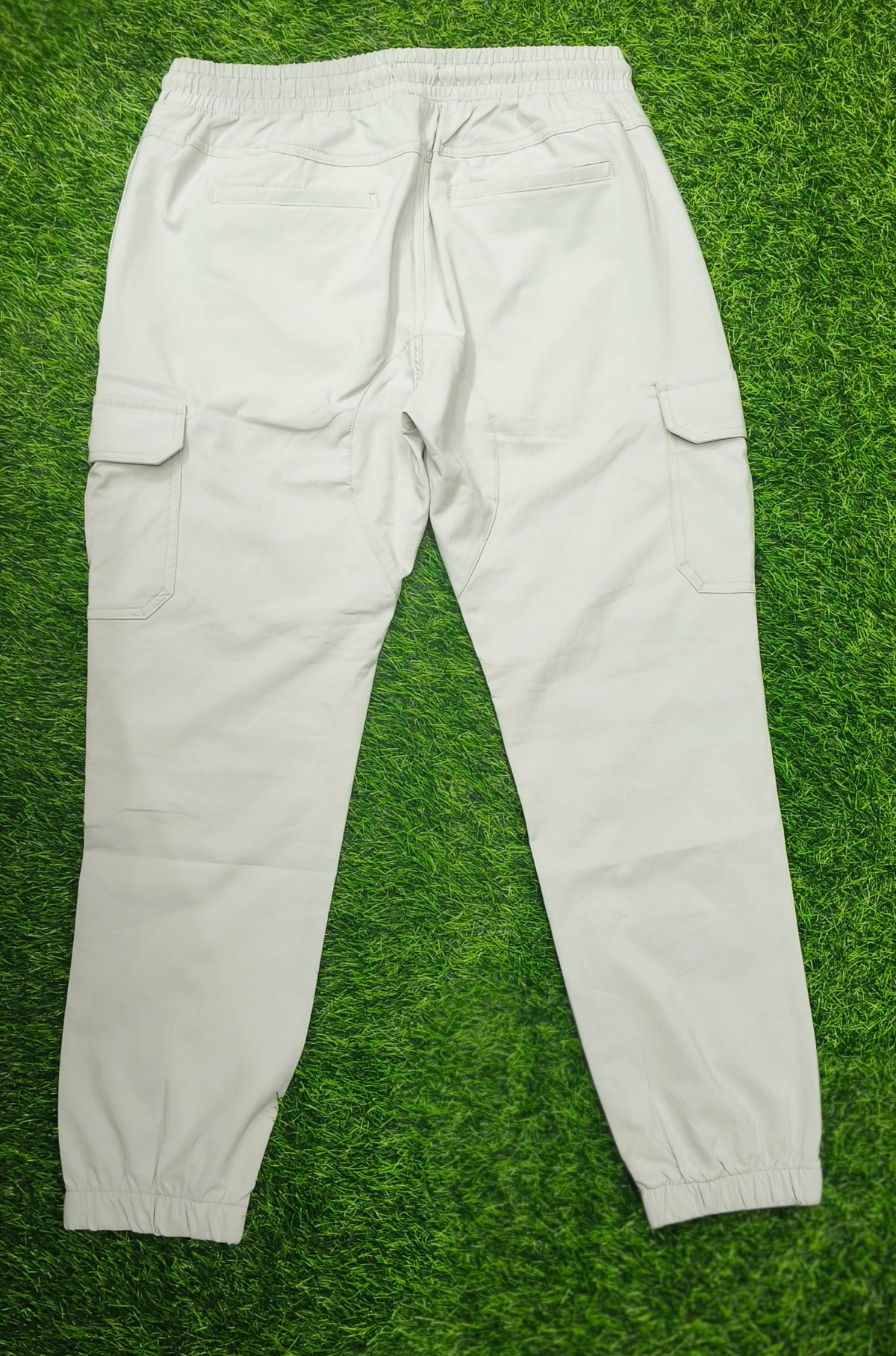 Men’s Light Grey 6-Pocket Cargo Jogger Pant with Elastic Waist