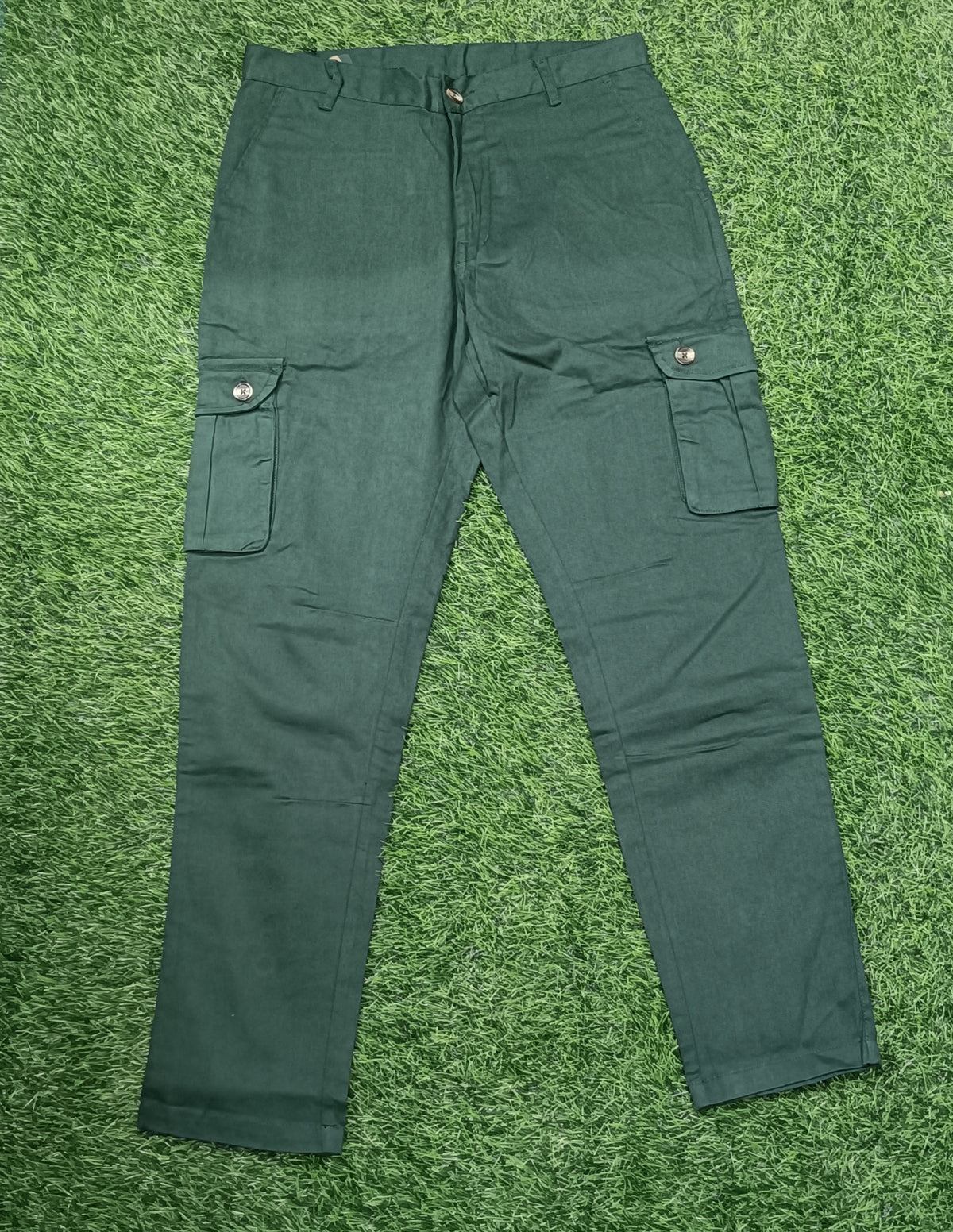 Men’s Dark Green 6-Pocket Cargo Pant