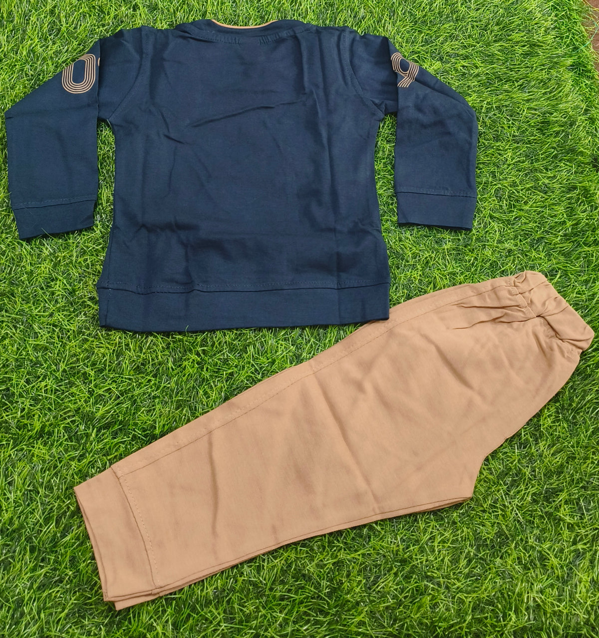 Kids Navy Blue Printed Full Sleeve T-Shirt & Camel Brown Pant Set