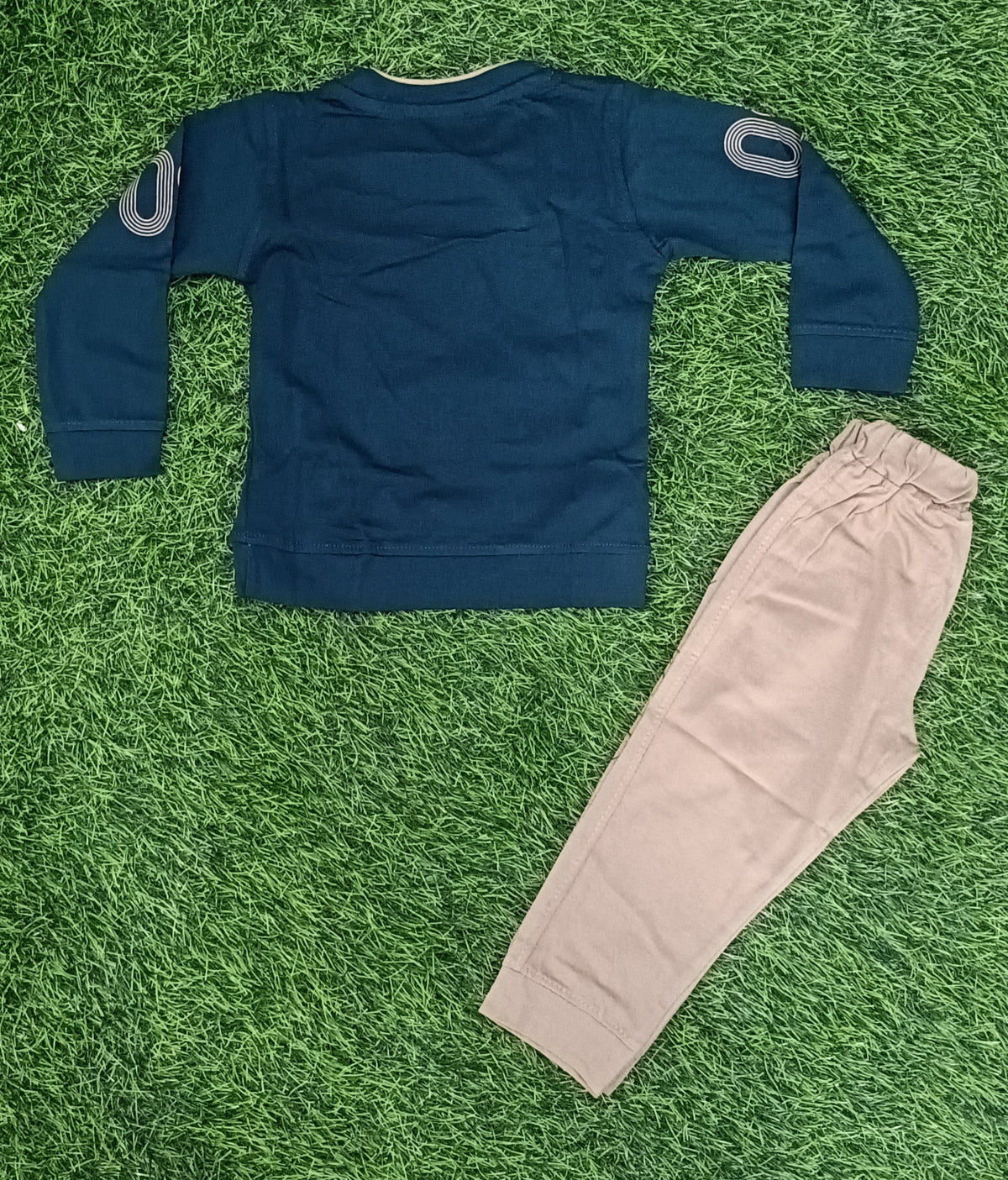 Kids Navy Blue Printed Full Sleeve T-Shirt & Beige Pant Set