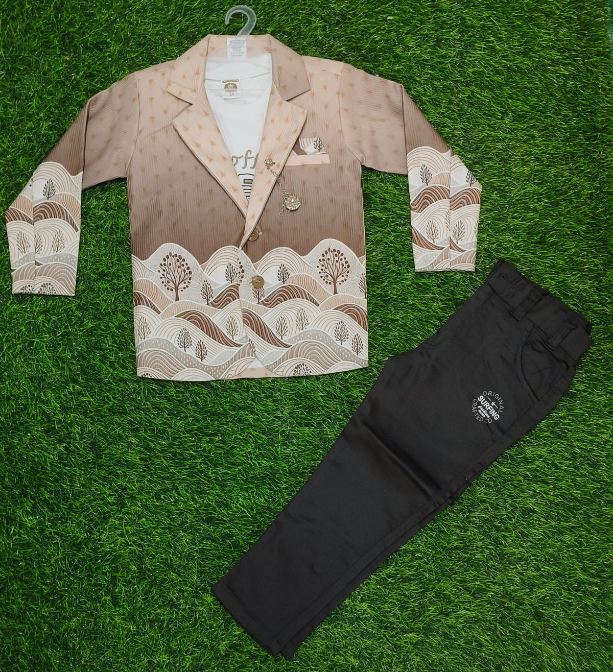 Boys Beige & Brown Printed Blazer, White T-Shirt & Dark Brown Pant Party Wear Set