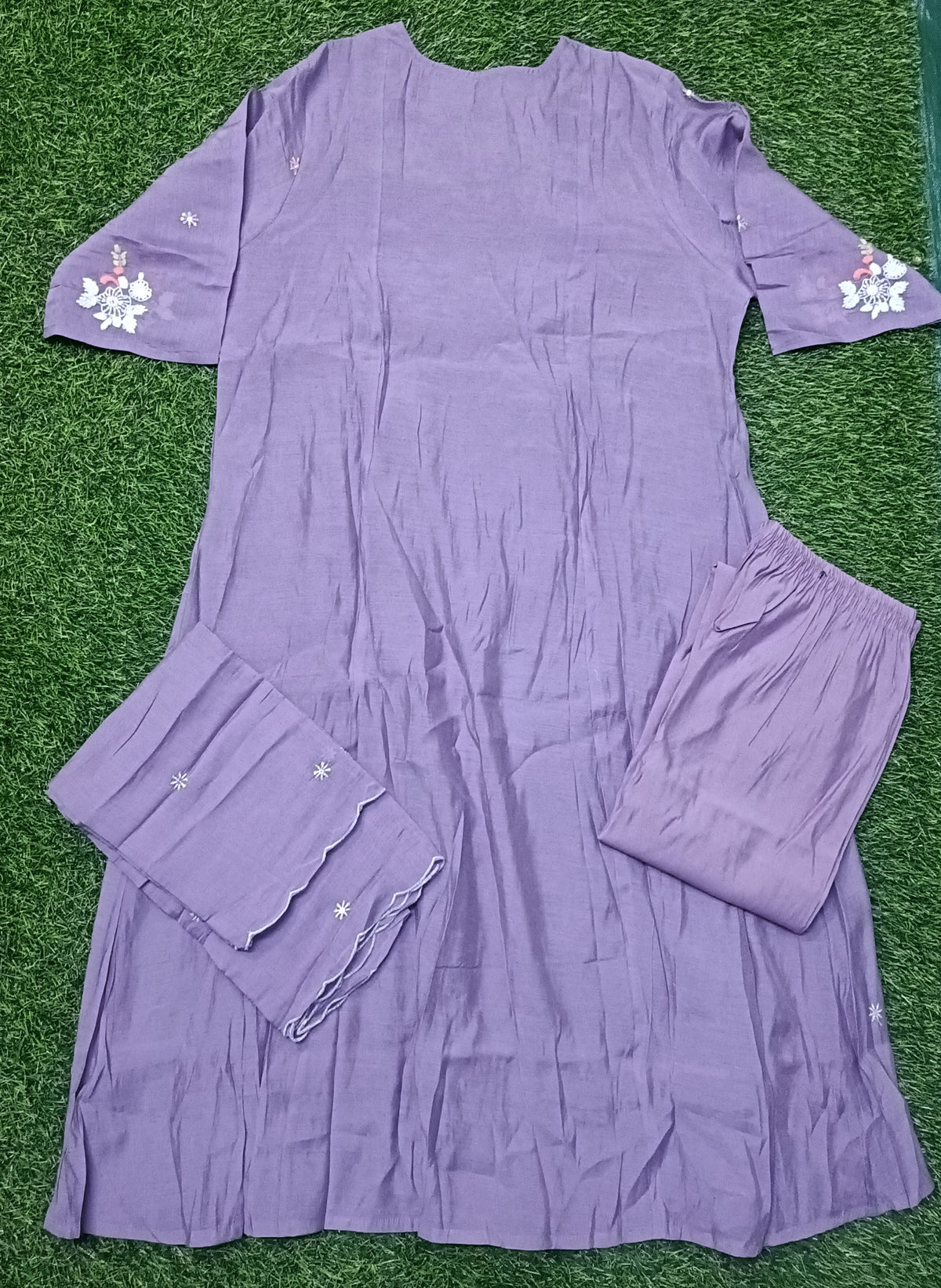 Women’s Lavender Floral Embroidered Rayon 3-Piece Kurthi Set