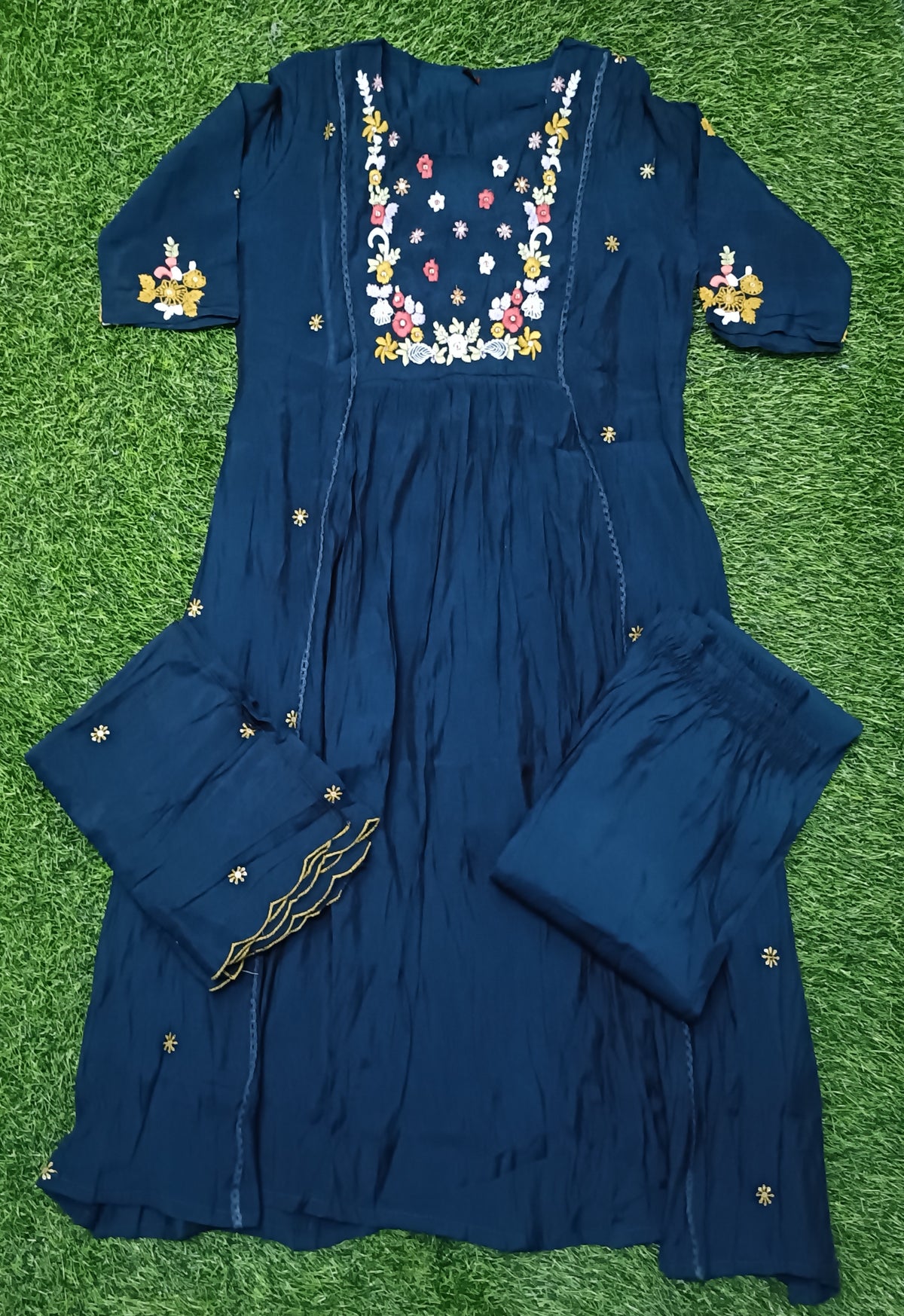 Women’s Navy Blue Floral Embroidered Rayon 3-Piece Kurthi Set