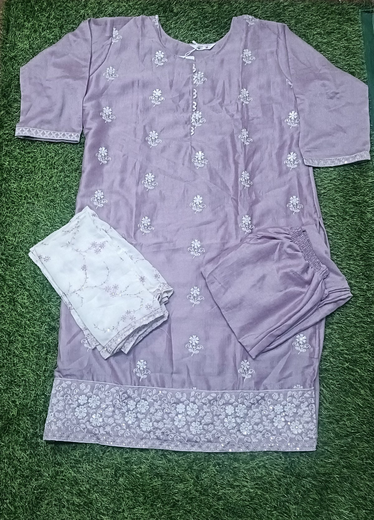 Women’s Dusty Lavender Floral Embroidered Rayon 3-Piece Kurthi Set