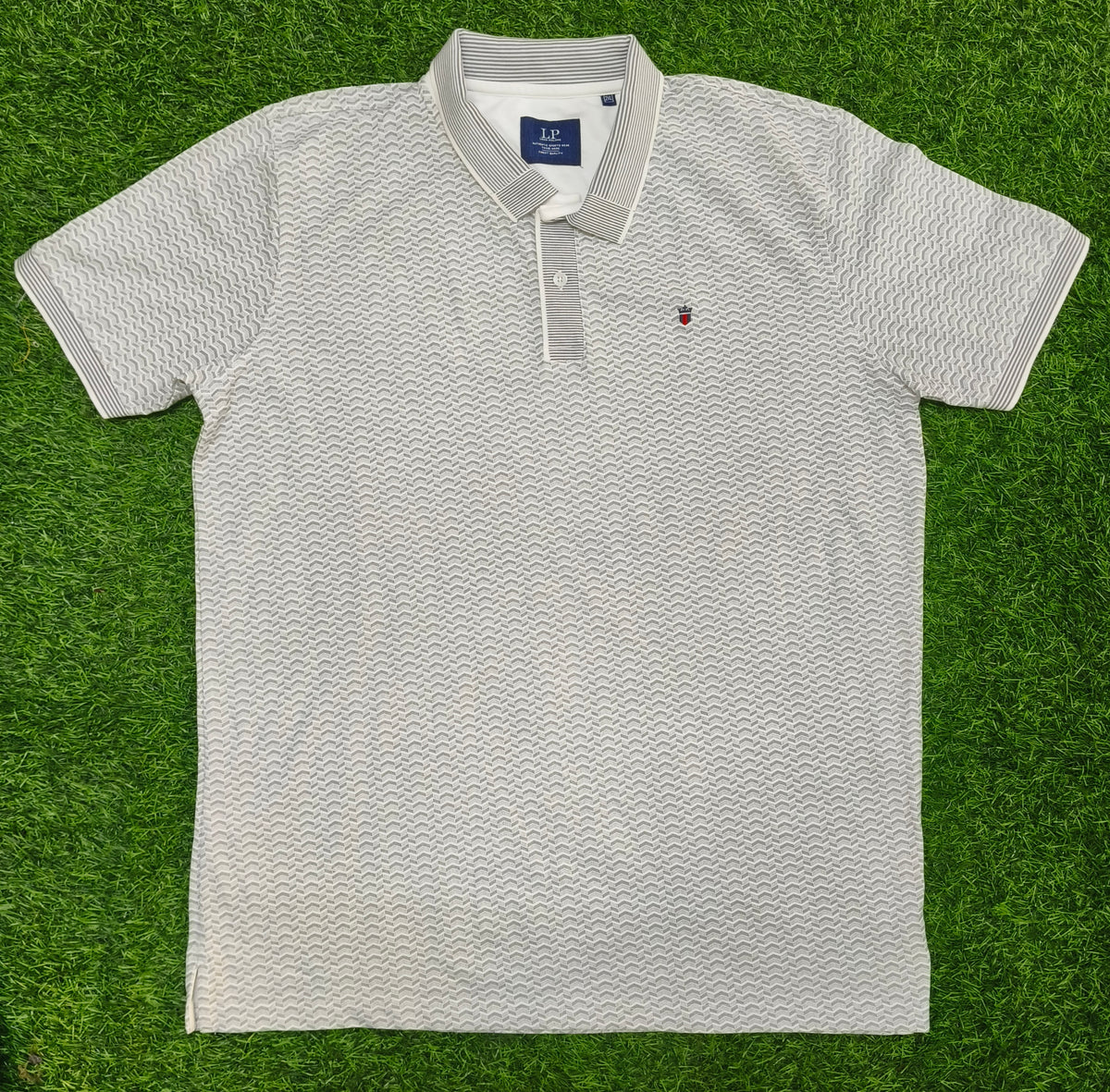 Men’s White & Grey Chevron Print Polo Collar T-Shirt