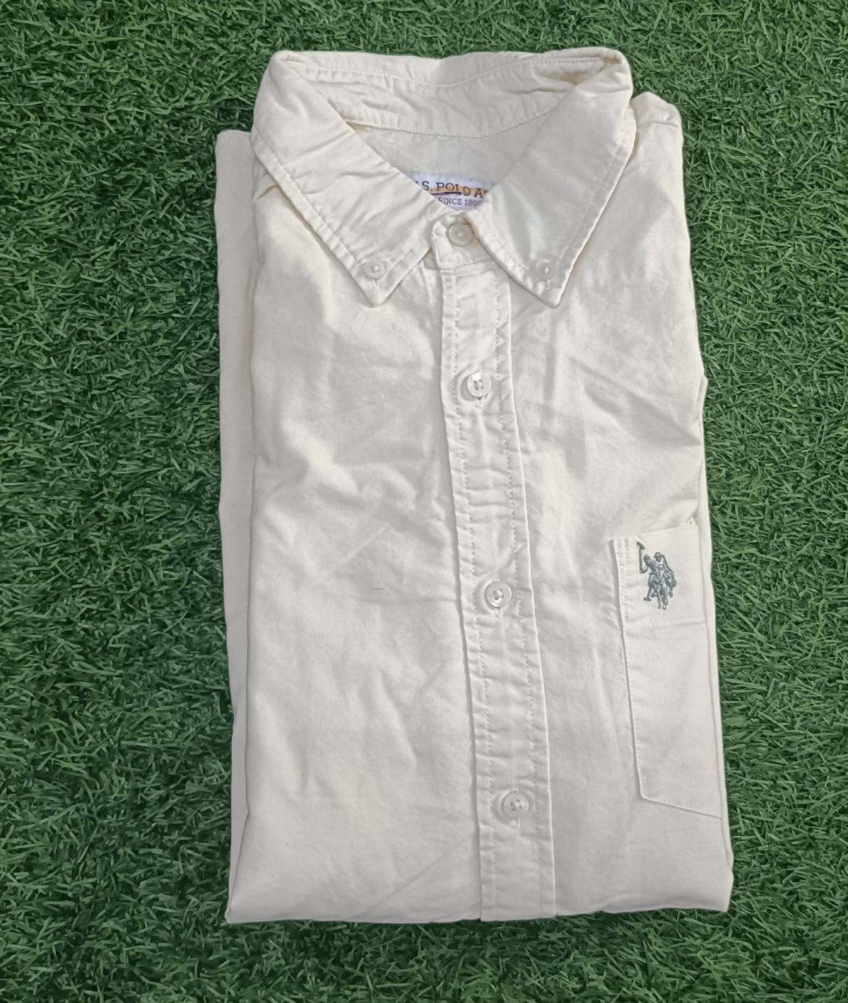 Men’s Light Yellow Solid Button-Down Collar Full Sleeve Shirt
