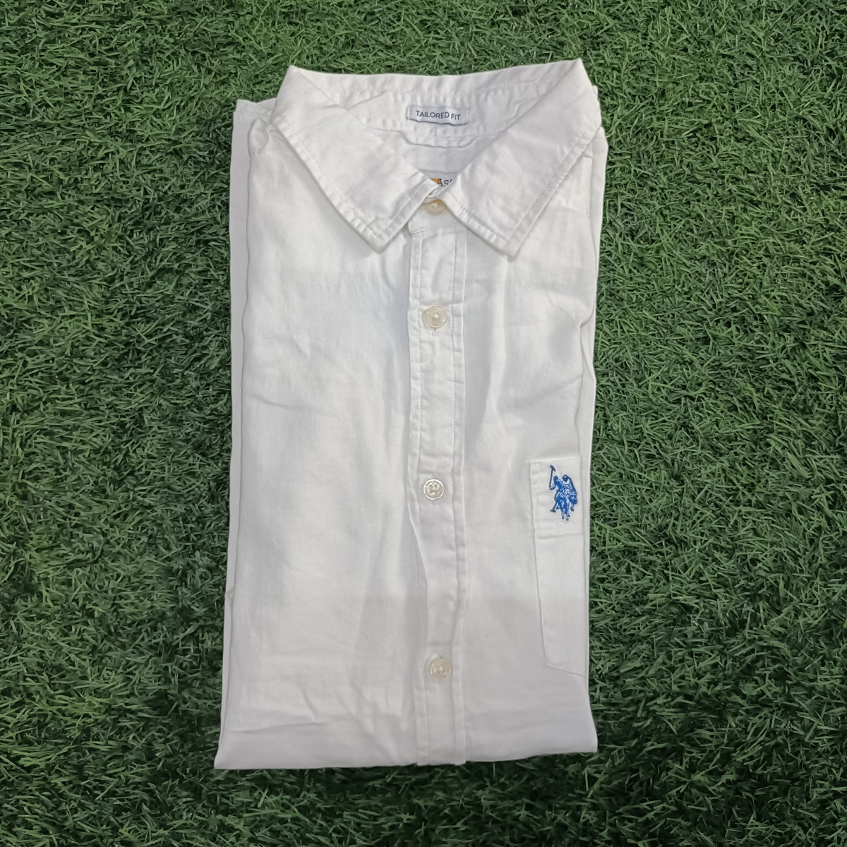 Men’s White color  Solid Full Sleeve Shirt