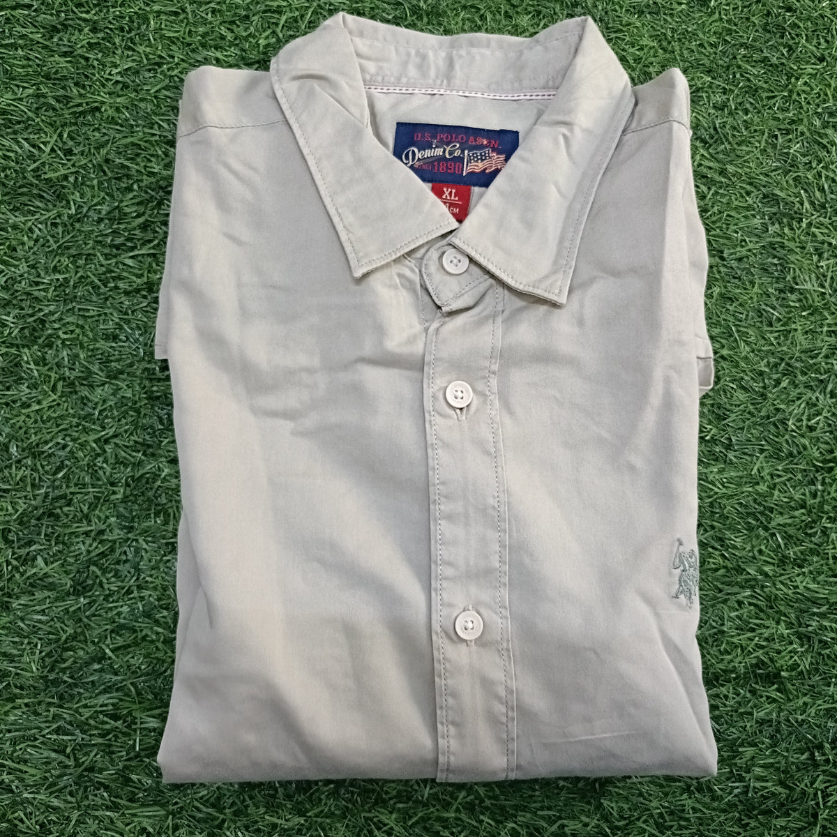 Men’s Light Khaki Solid Full Sleeve Shirt