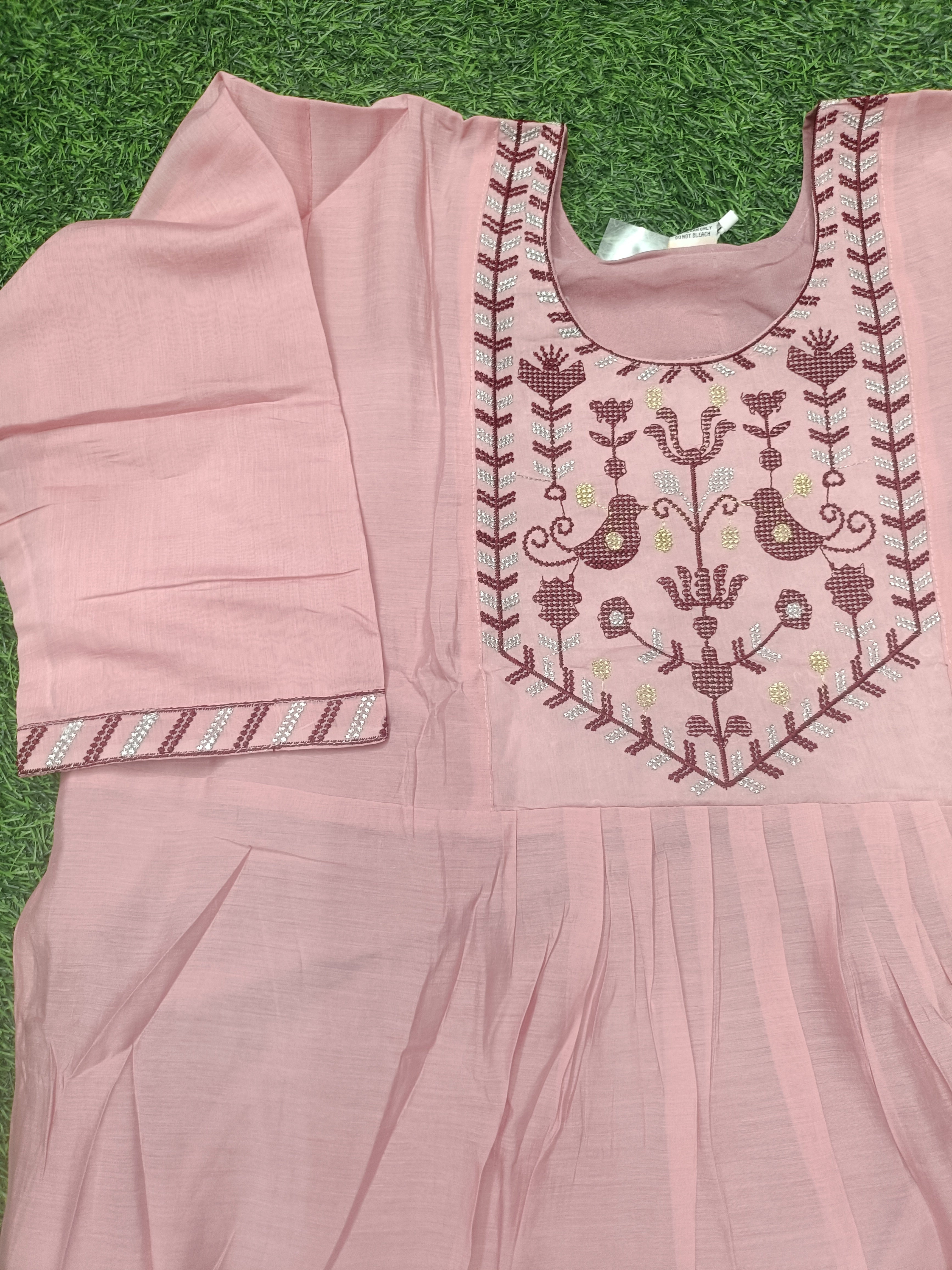 Graceful Light Pink Embroidered Rayon 3-Piece Anarkali Kurti Set
