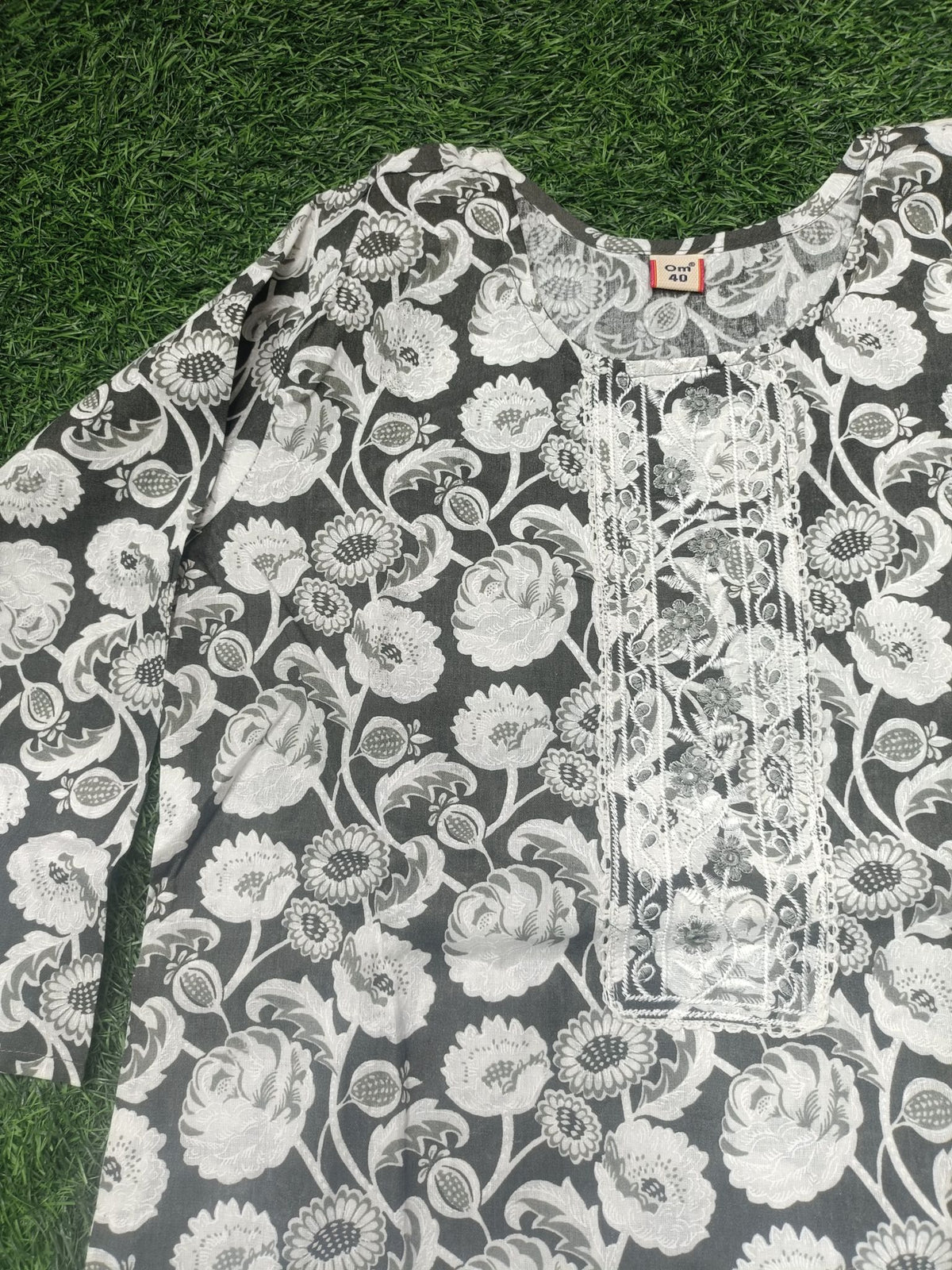 Elegant Grey and White Floral Printed Cotton 3-Piece Kurti Set