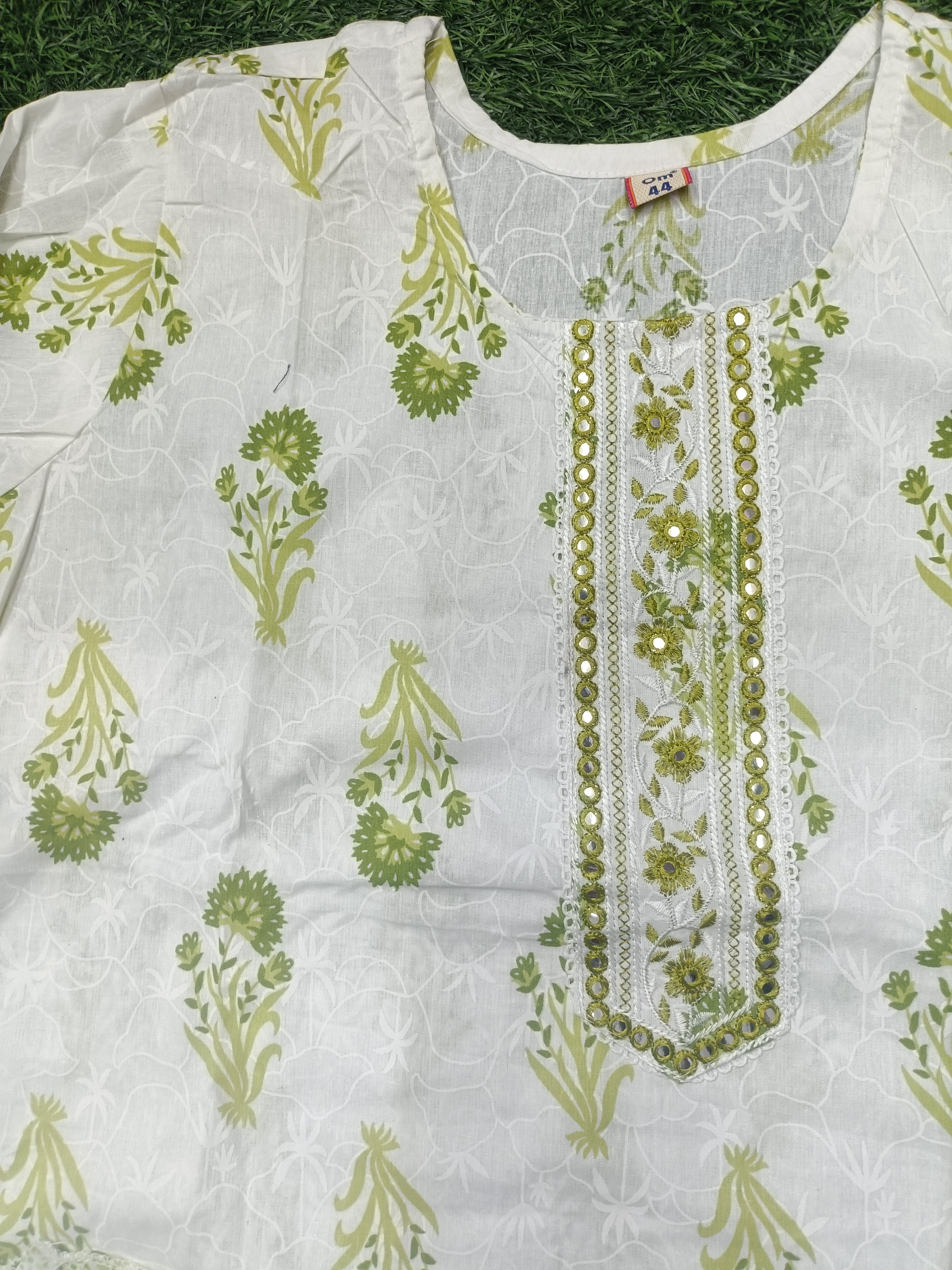 Elegant White and Green Block-Print Style Rayon 3-Piece Kurti Set