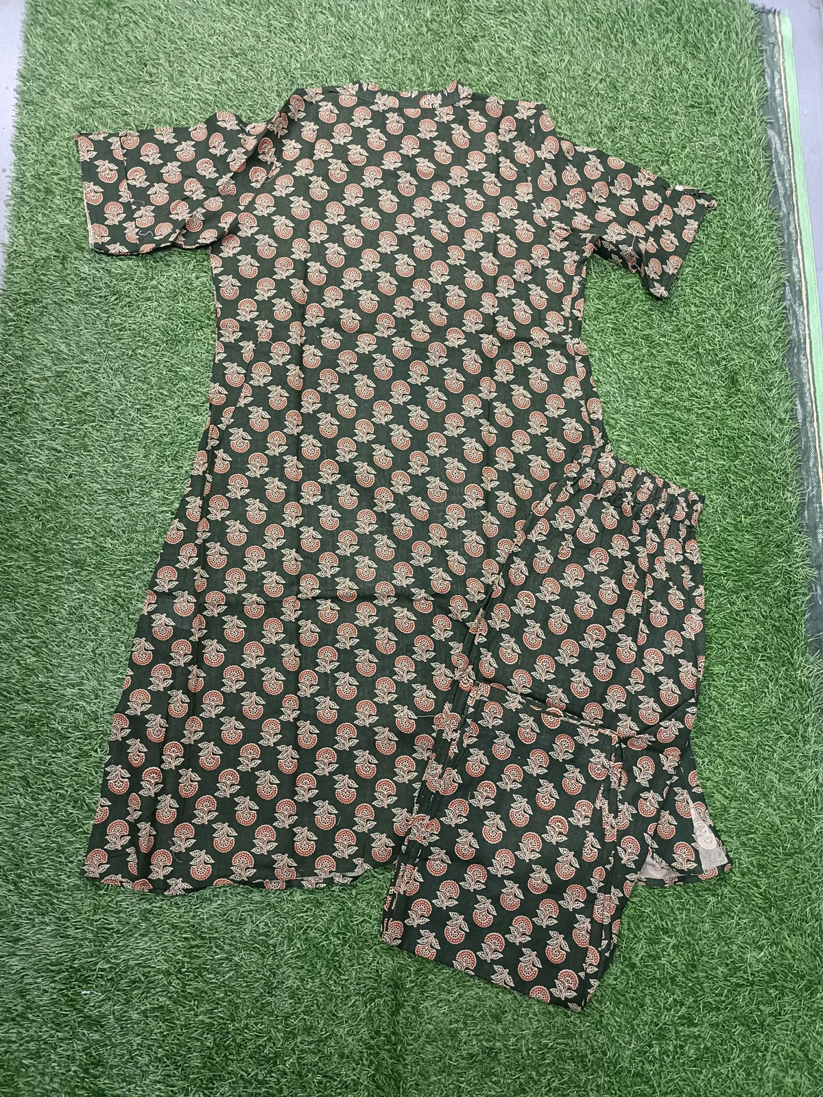 Women's Premium Dark Green Cotton Floral Print 2-Piece KurtiSet with Chinese Collar, Front Open Buttons, A-Line Princess Cut Top & Straight Pant