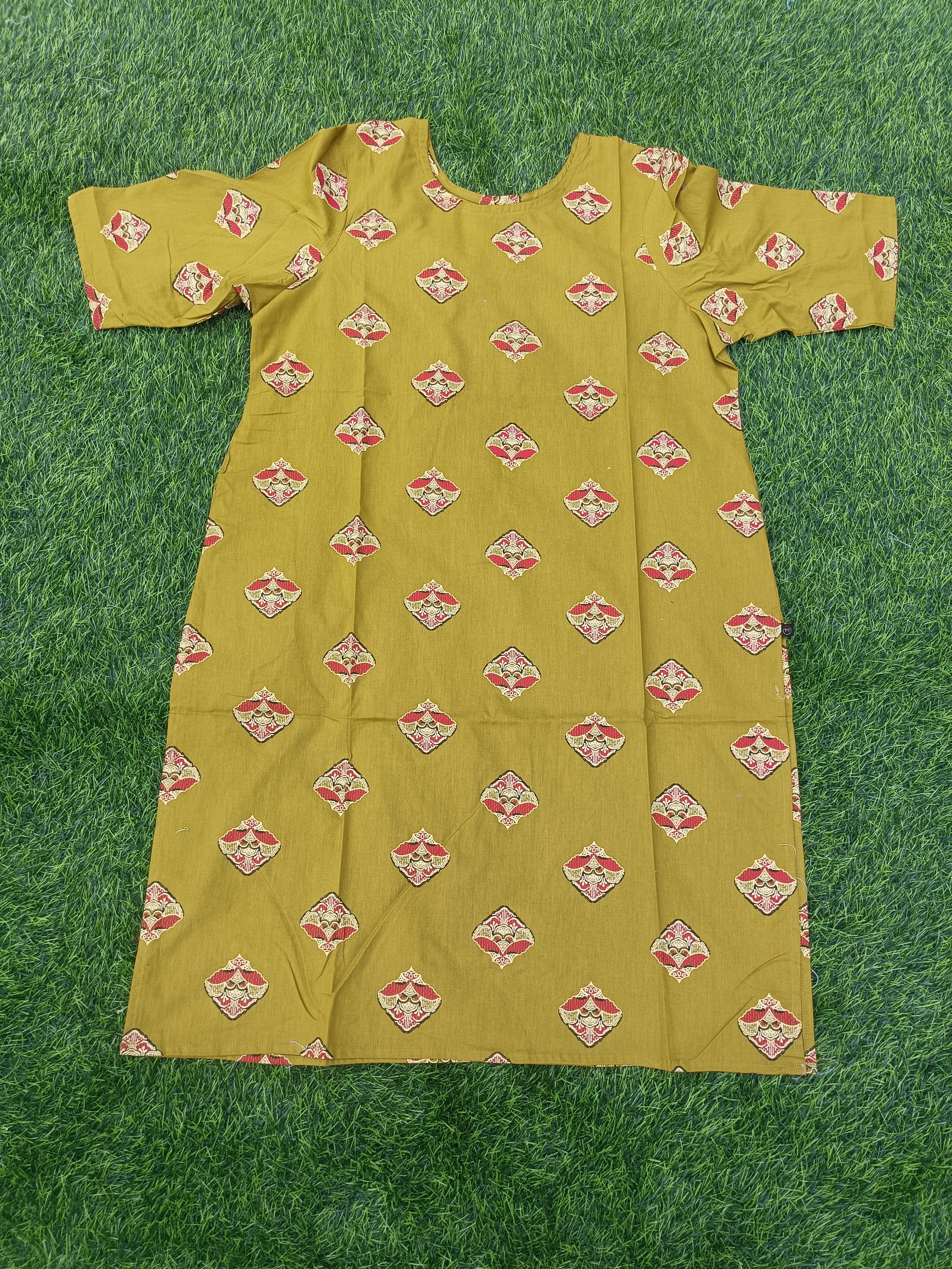 Women’s Mehendi Green Ethnic Motif Printed Cotton Straight-Cut Kurthi with Elbow Sleeves & Pocket