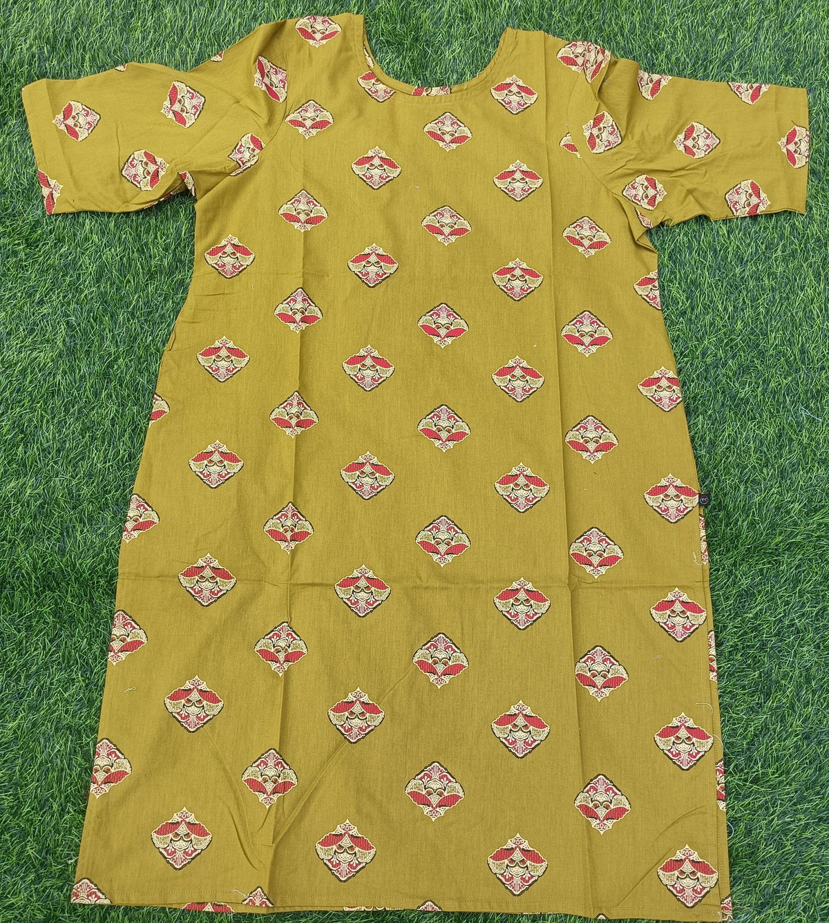 Women’s Mehendi Green Ethnic Motif Printed Cotton Straight-Cut Kurthi with Elbow Sleeves & Pocket