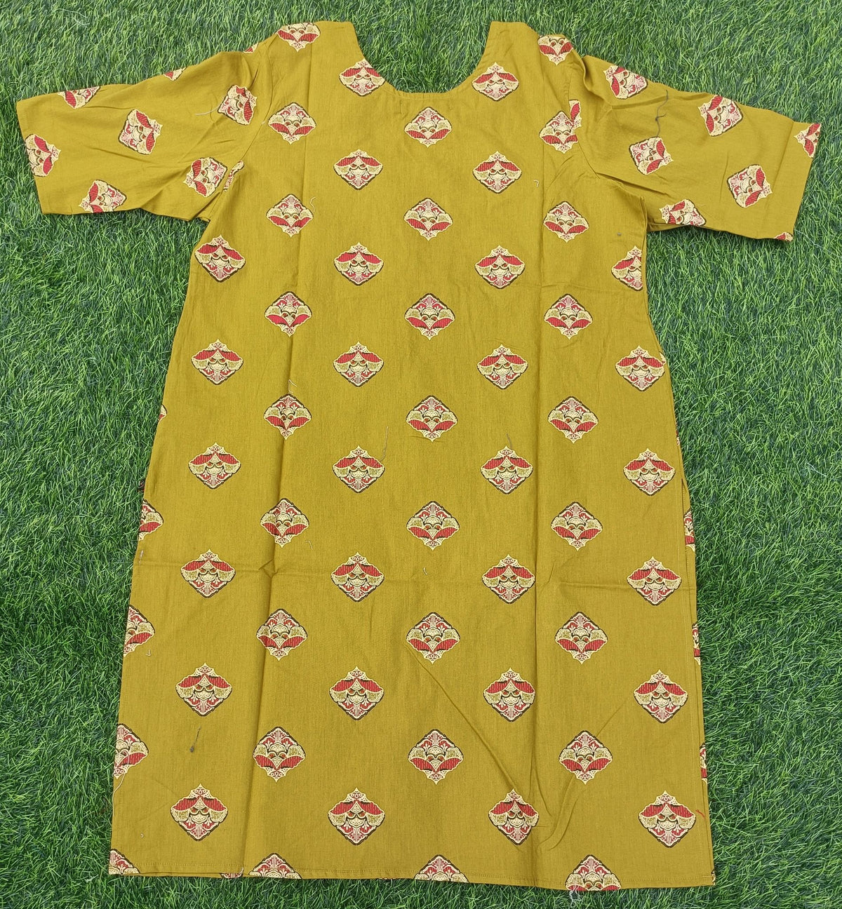 Women’s Mehendi Green Ethnic Motif Printed Cotton Straight-Cut Kurthi with Elbow Sleeves & Pocket