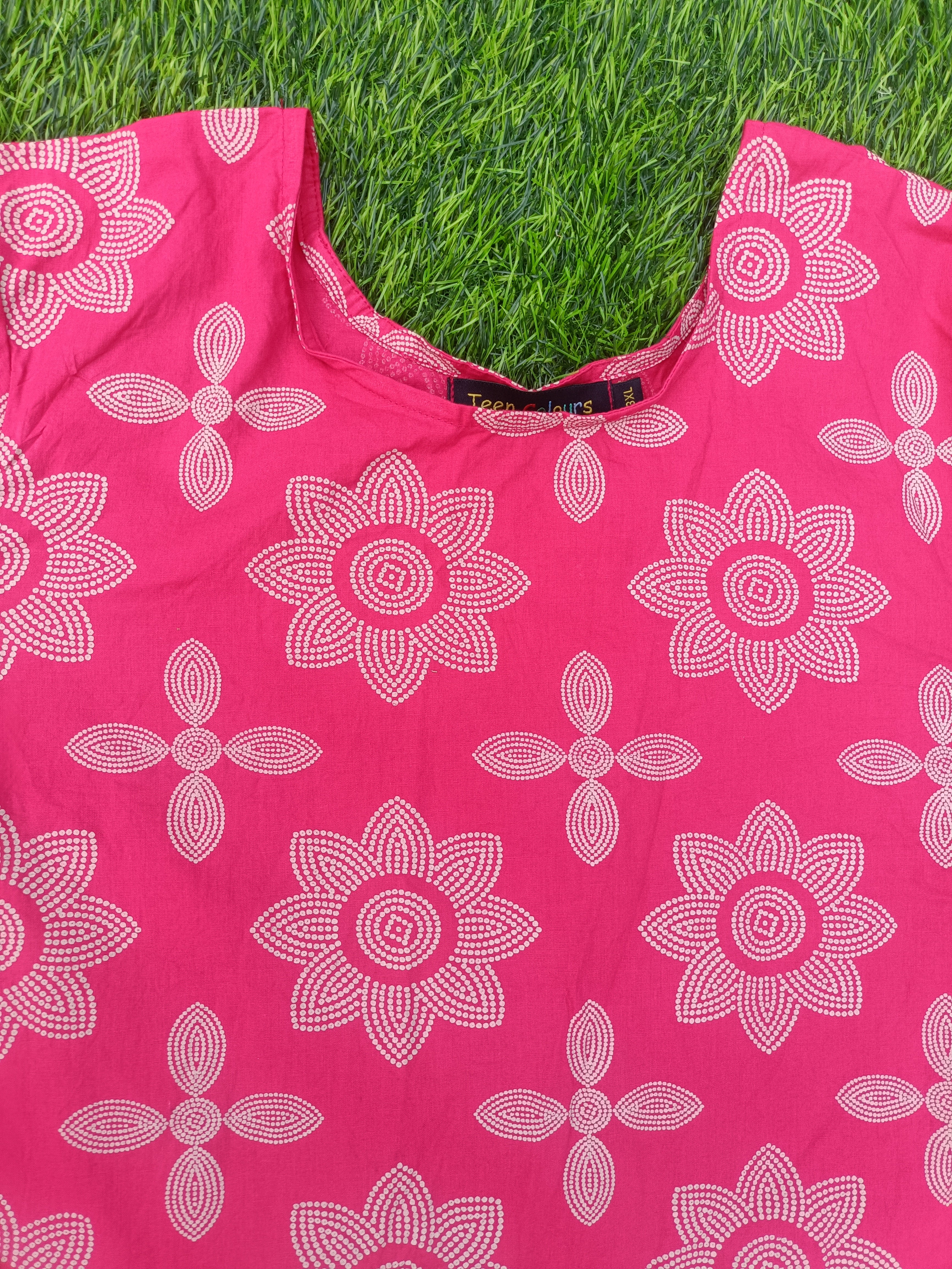 Women’s Rani Pink Floral Printed Cotton Straight-Cut Kurthi with Elbow Sleeves & Pocket