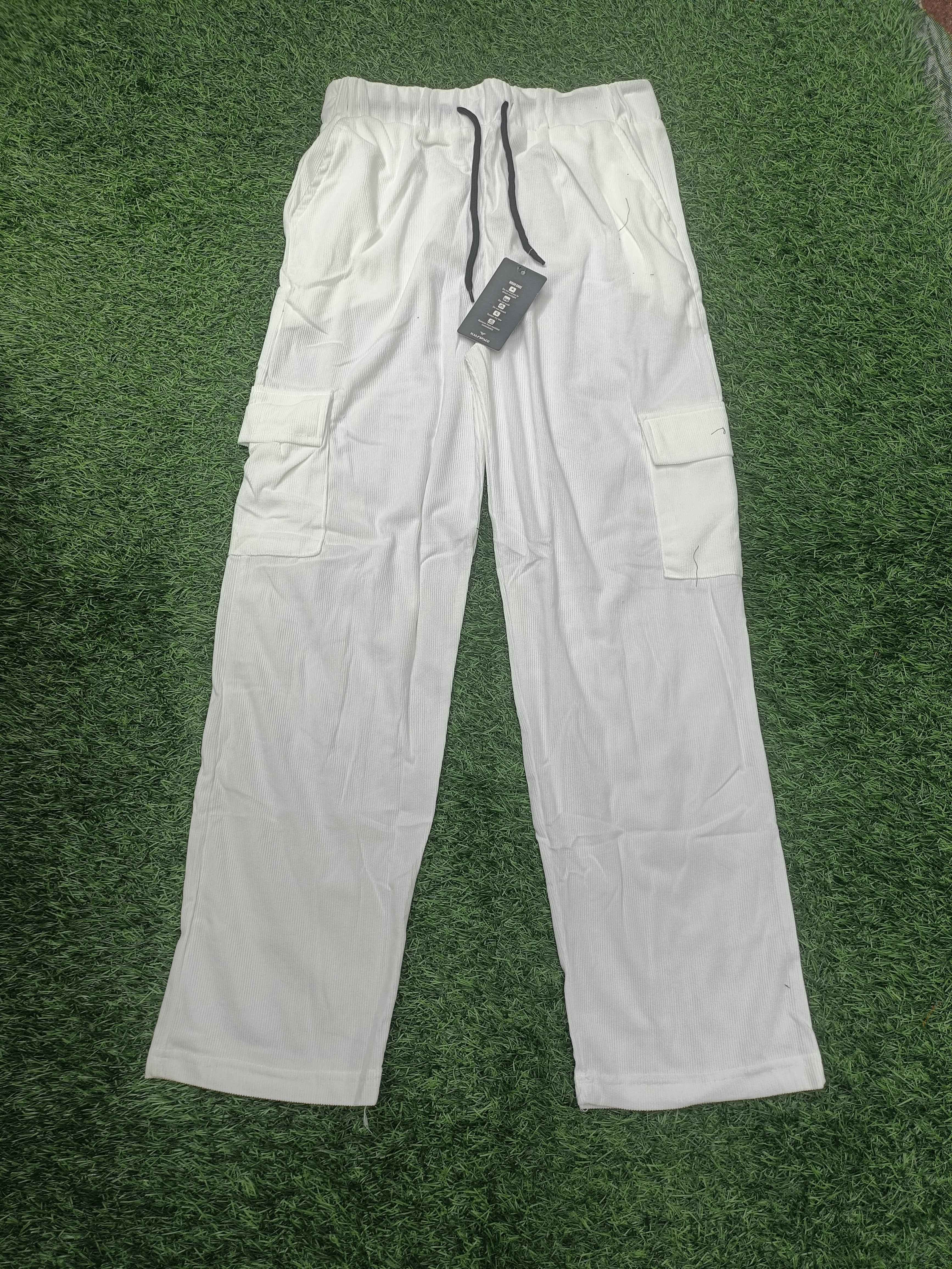 Men's White Sporty Cargo Track Pants with Zipper Pockets